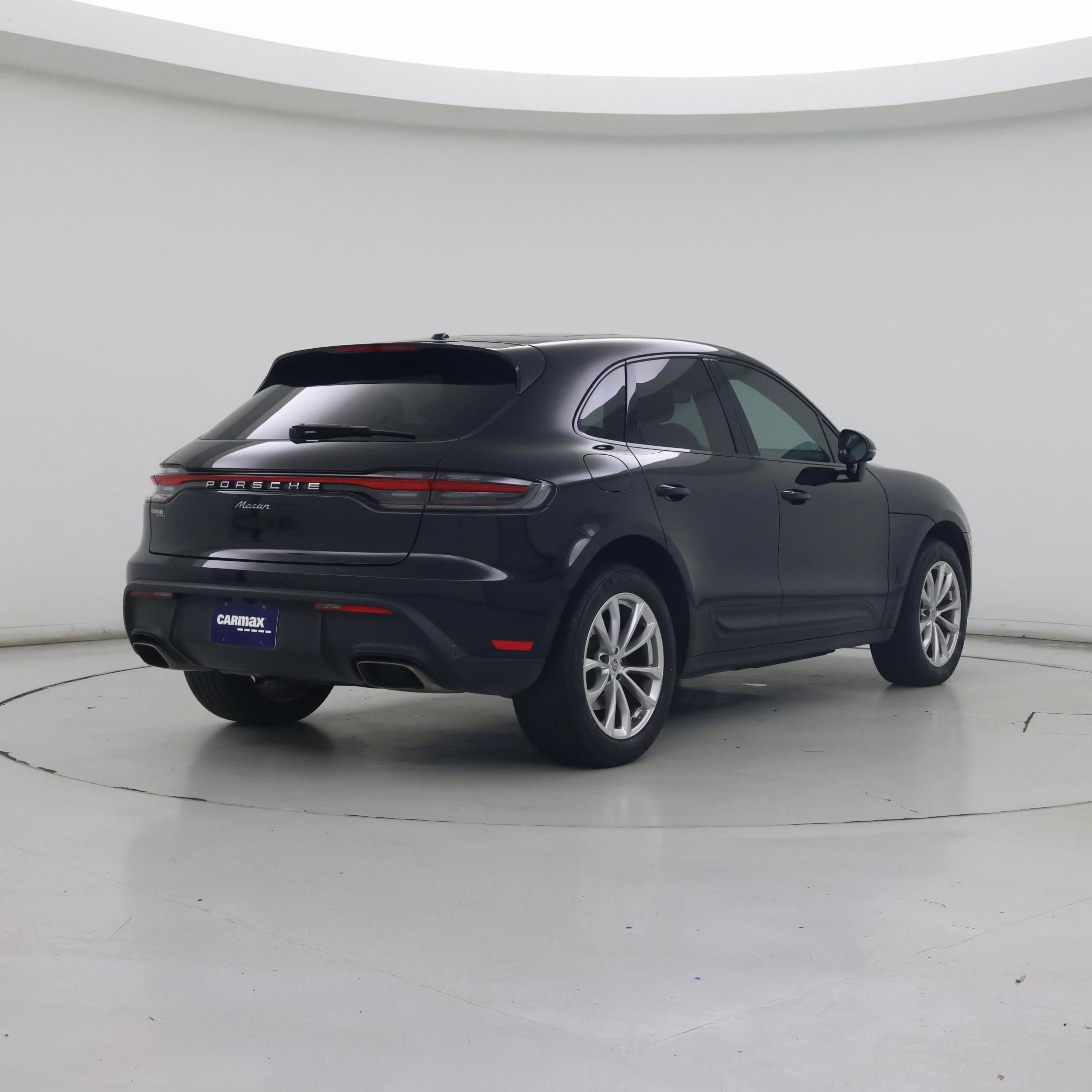Thumbnail: 2022 Porsche Macan - 8