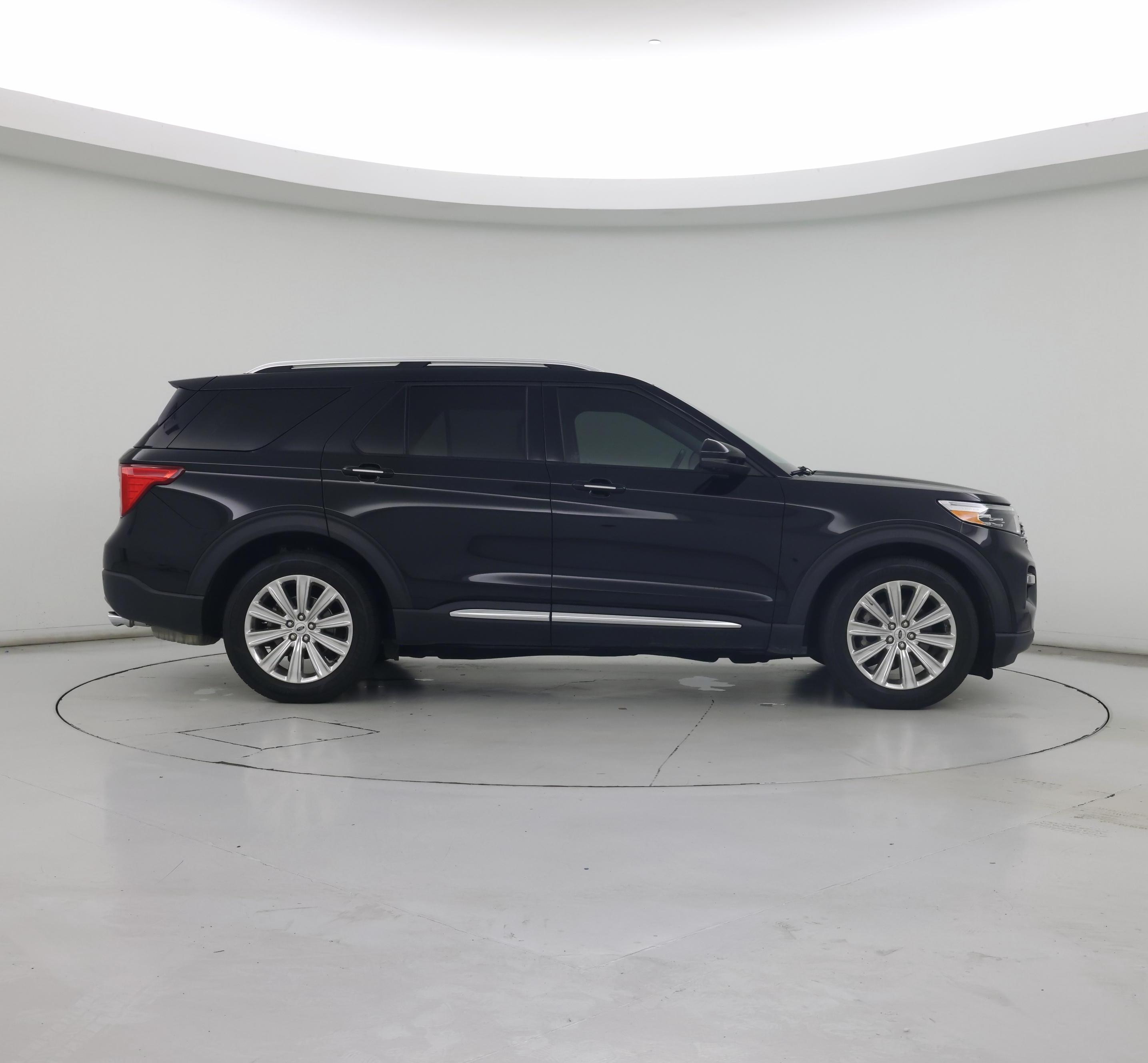 Thumbnail: 2021 Ford Explorer - 7