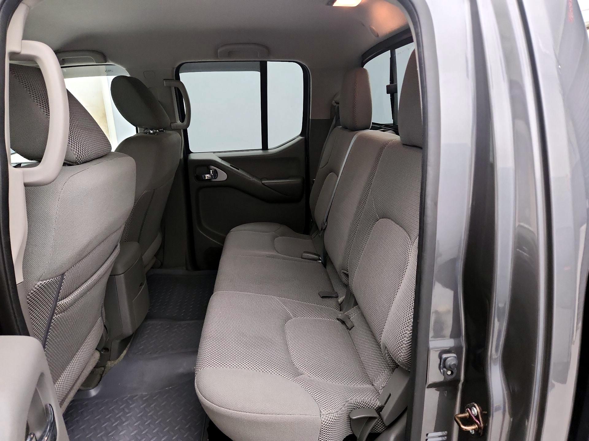 Thumbnail: 2016 Nissan Frontier - 18