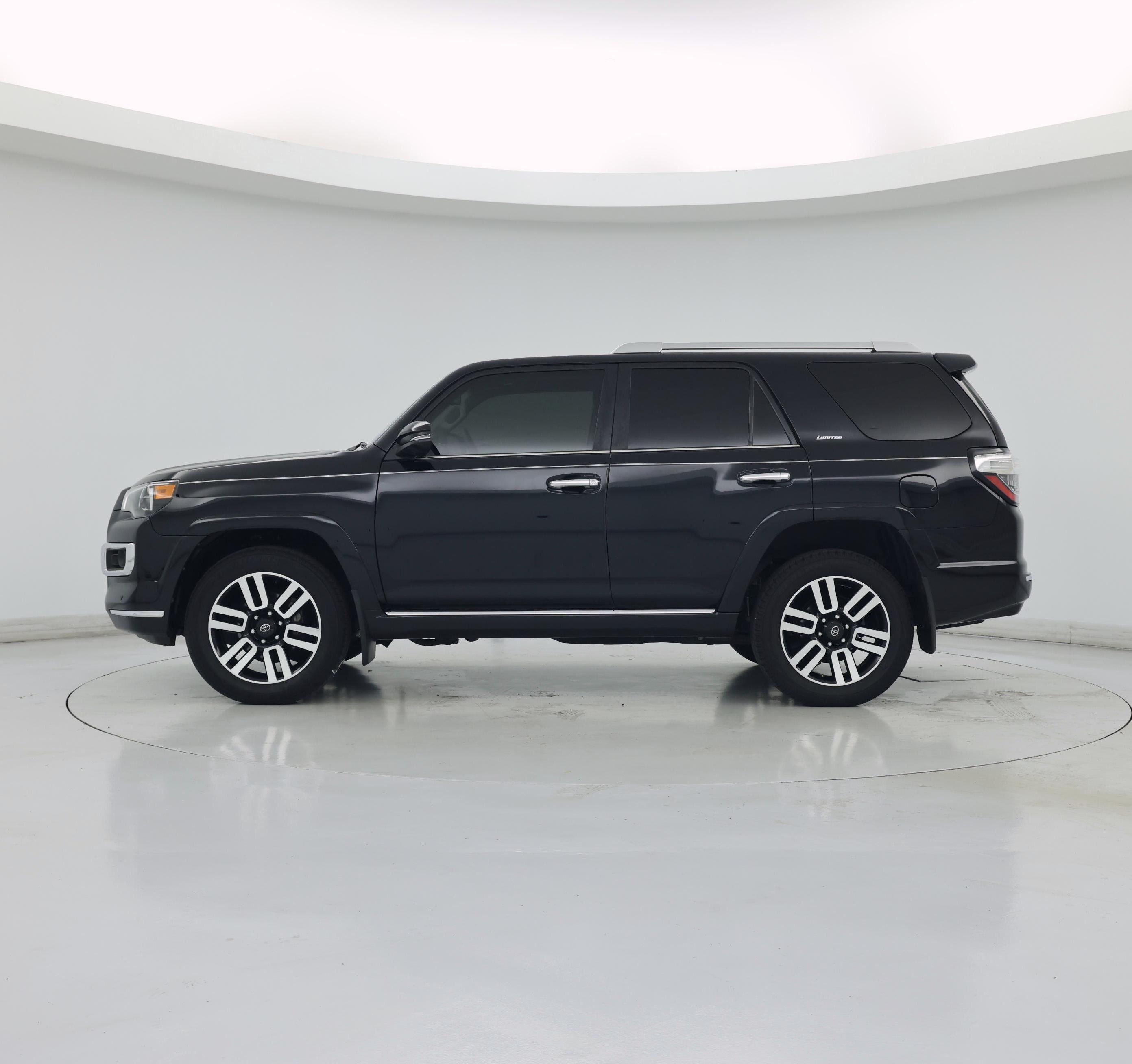 Thumbnail: 2022 Toyota 4Runner - 3