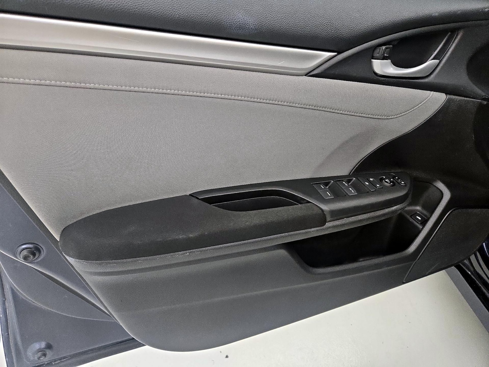 2017 Honda Civic EX-T - Photo 11