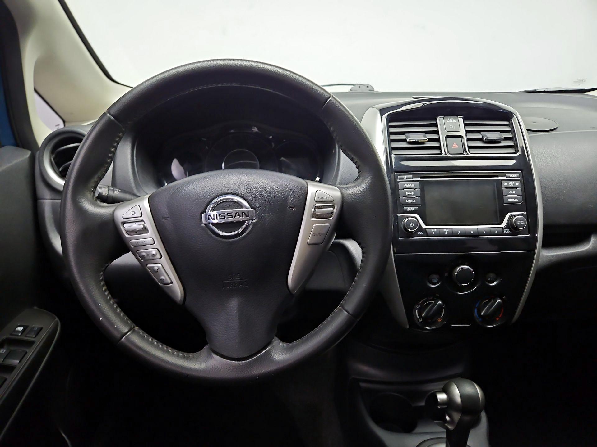 Thumbnail: 2016 Nissan Versa Note - 10