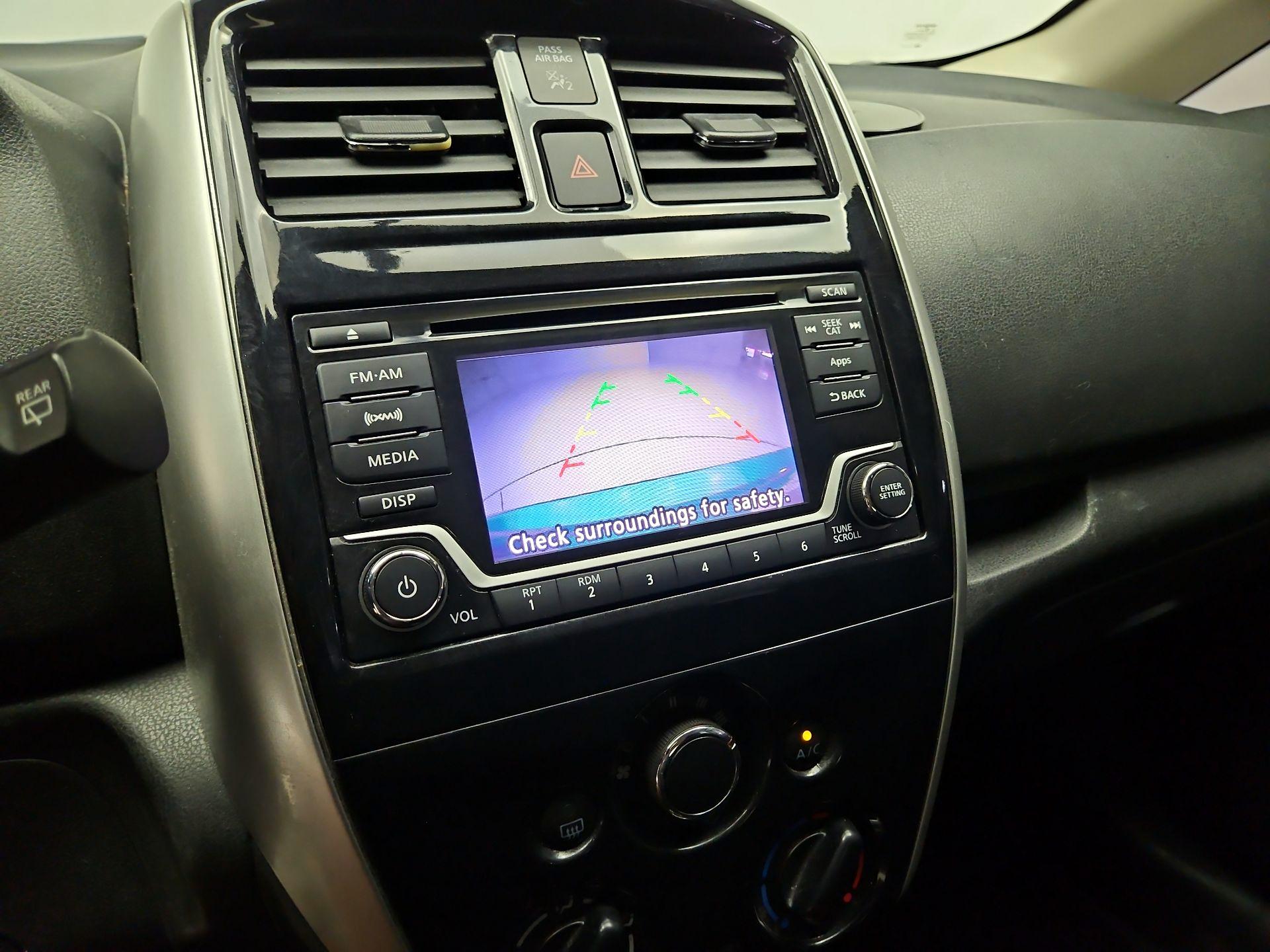 Thumbnail: 2016 Nissan Versa Note - 14
