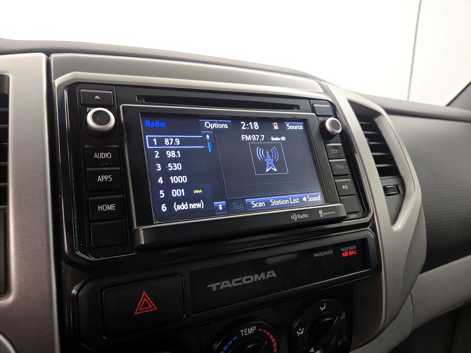 Thumbnail: 2015 Toyota Tacoma - 15
