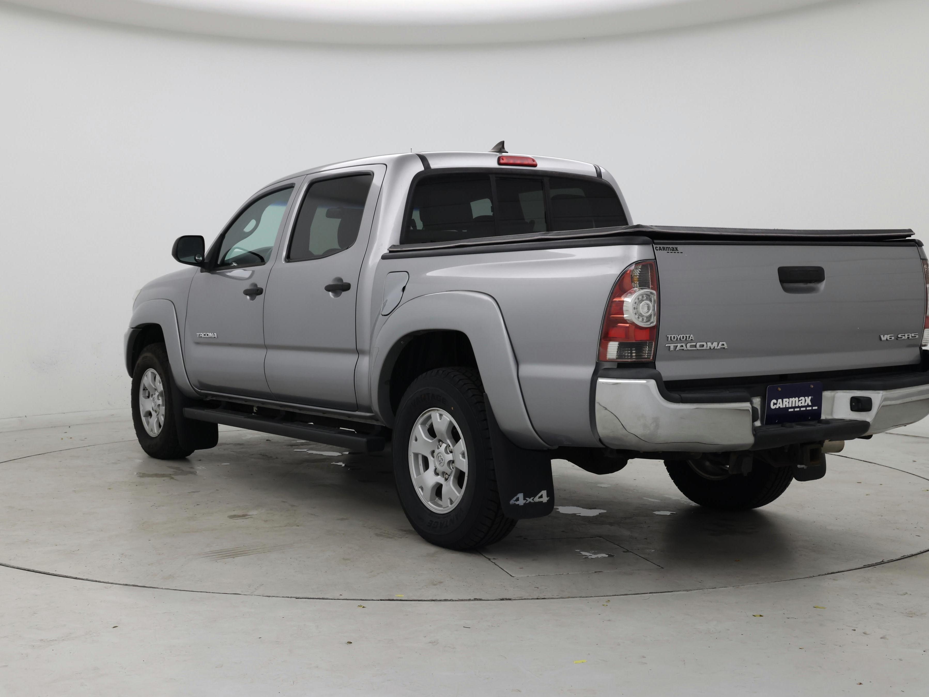 Thumbnail: 2015 Toyota Tacoma - 2