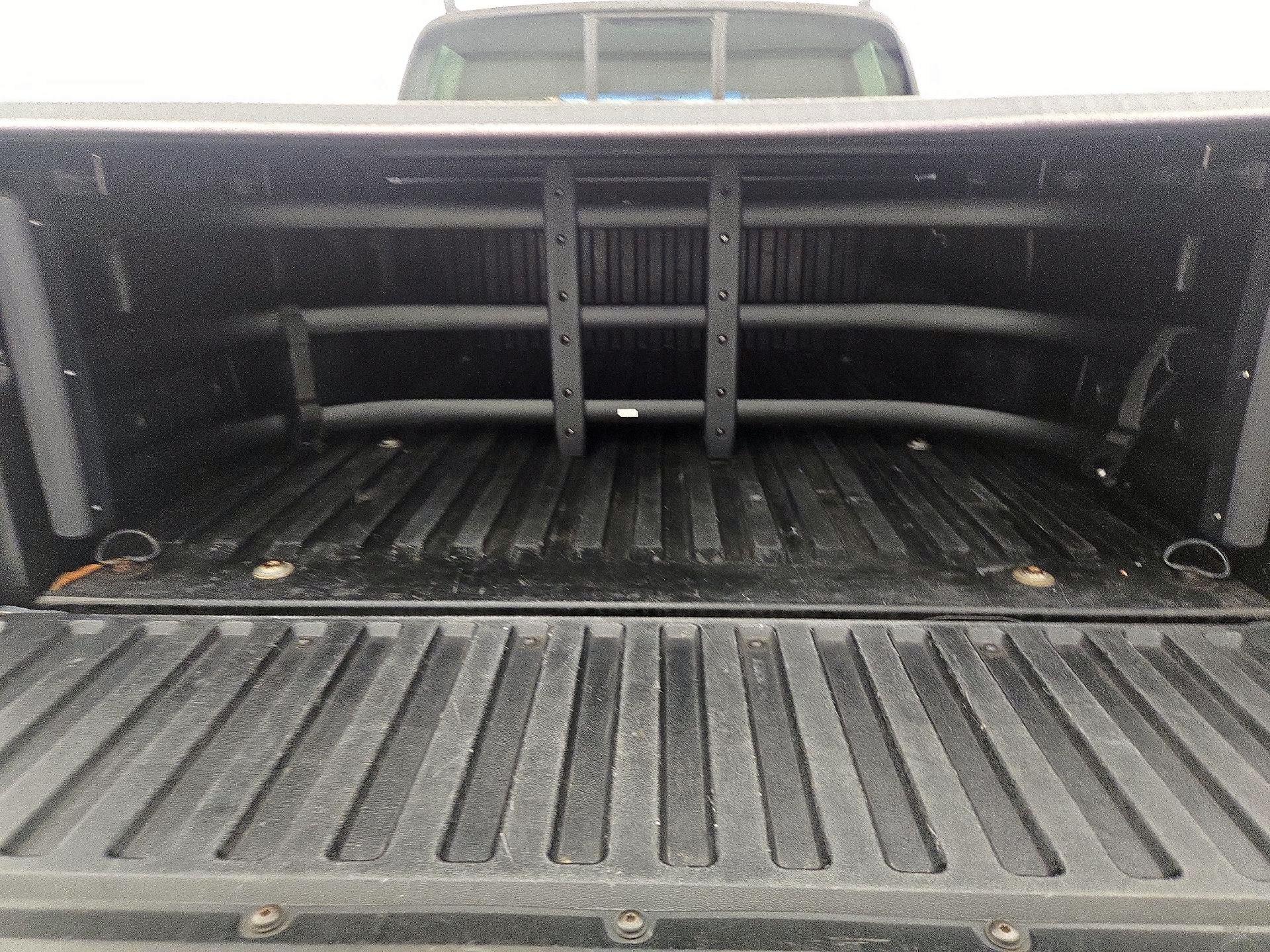Thumbnail: 2015 Toyota Tacoma - 20