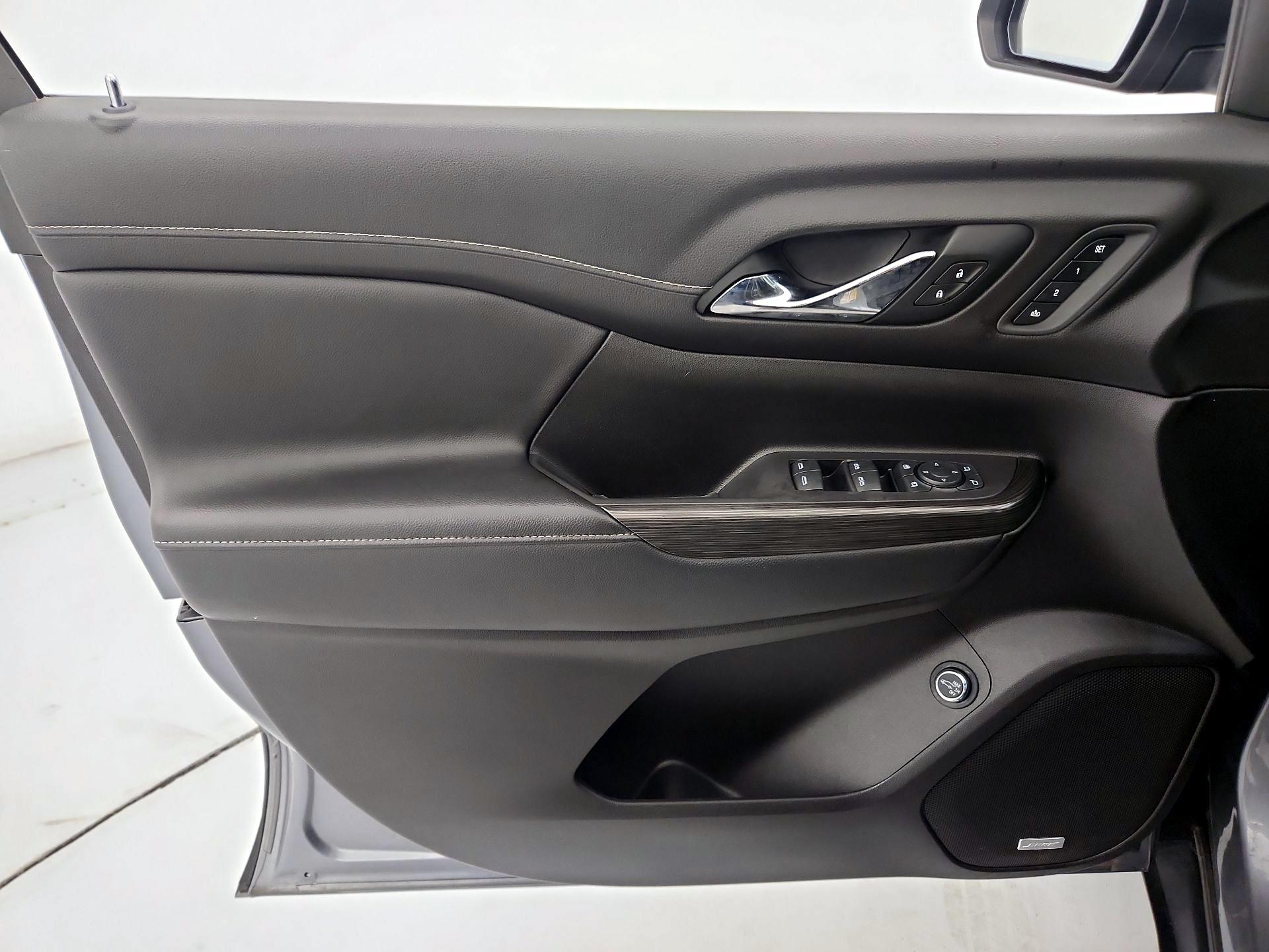 Thumbnail: 2021 GMC Acadia - 12