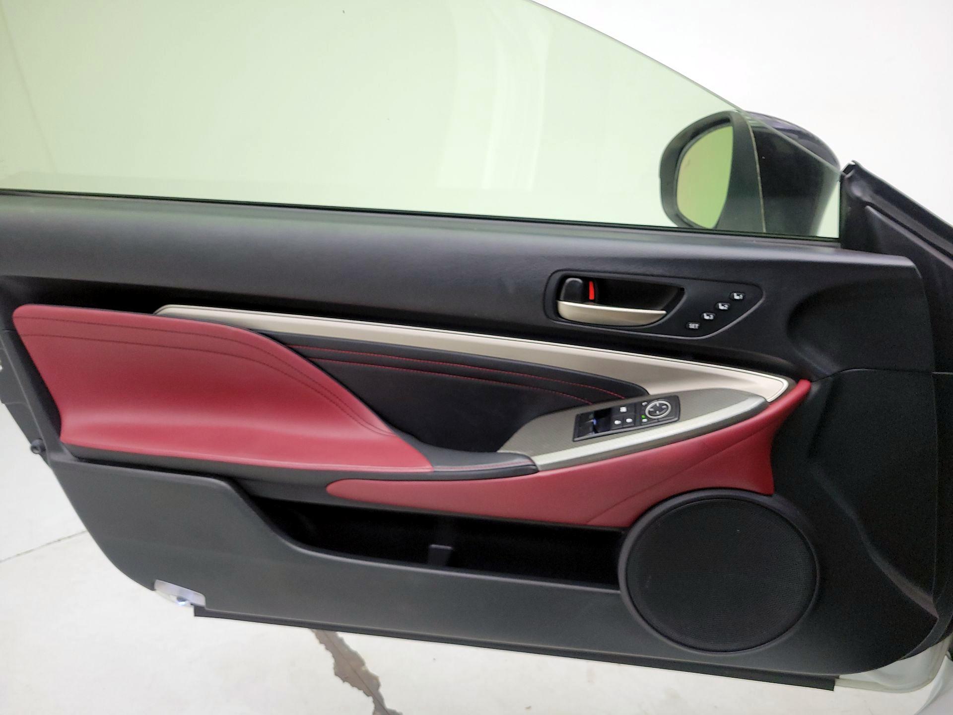 Thumbnail: 2015 Lexus RC - 12