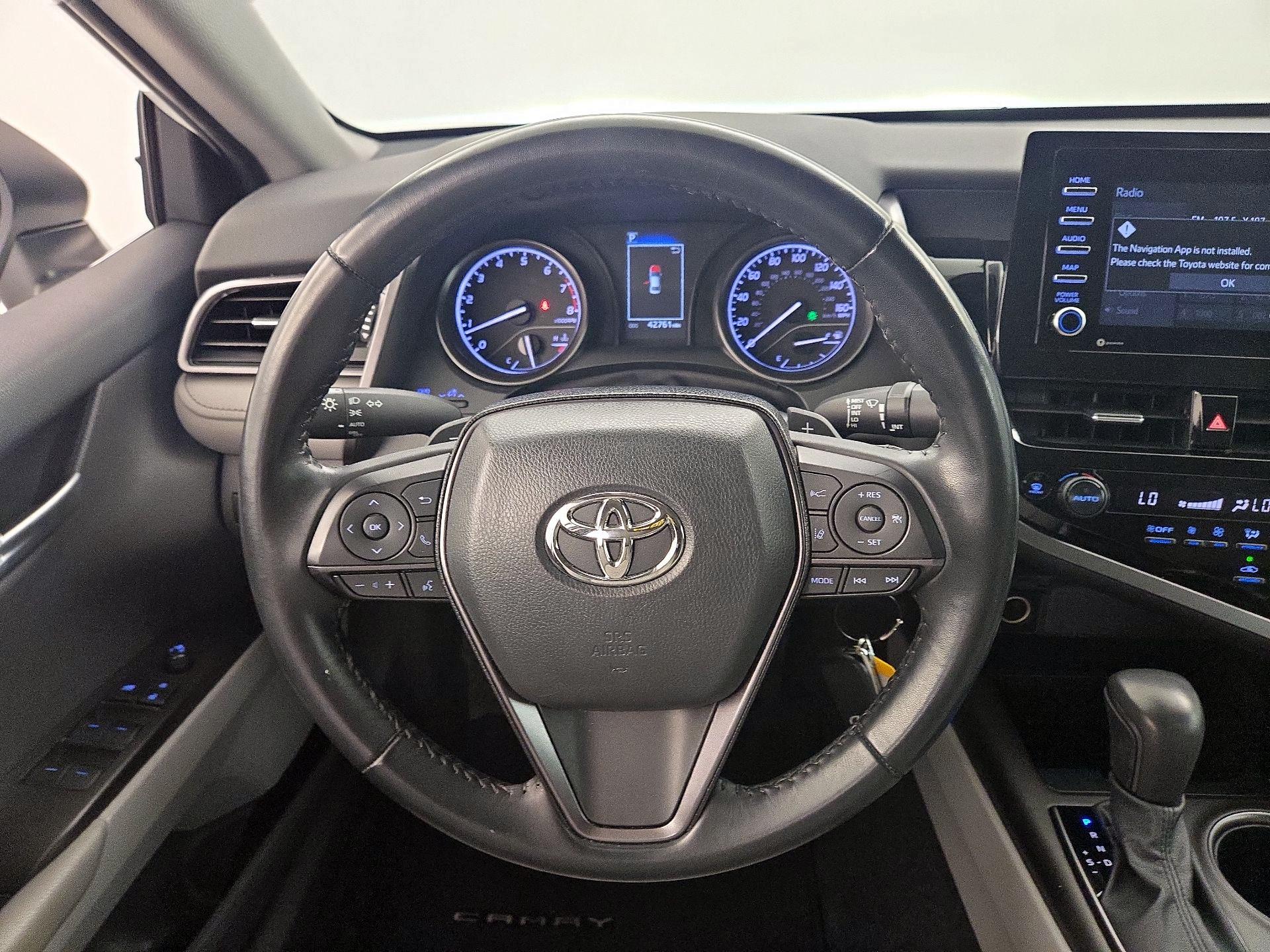 Thumbnail: 2023 Toyota Camry - 10