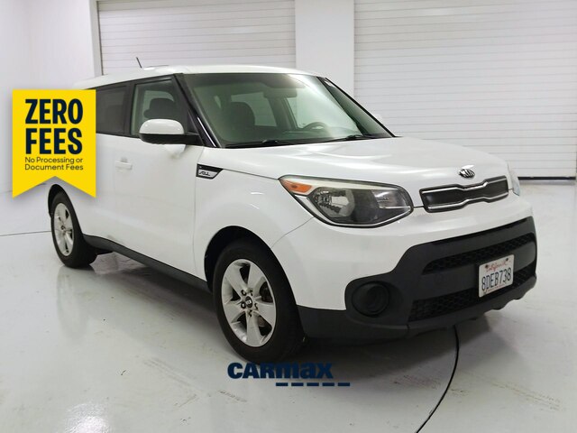 White 2018 Kia Soul Wagon Automatic