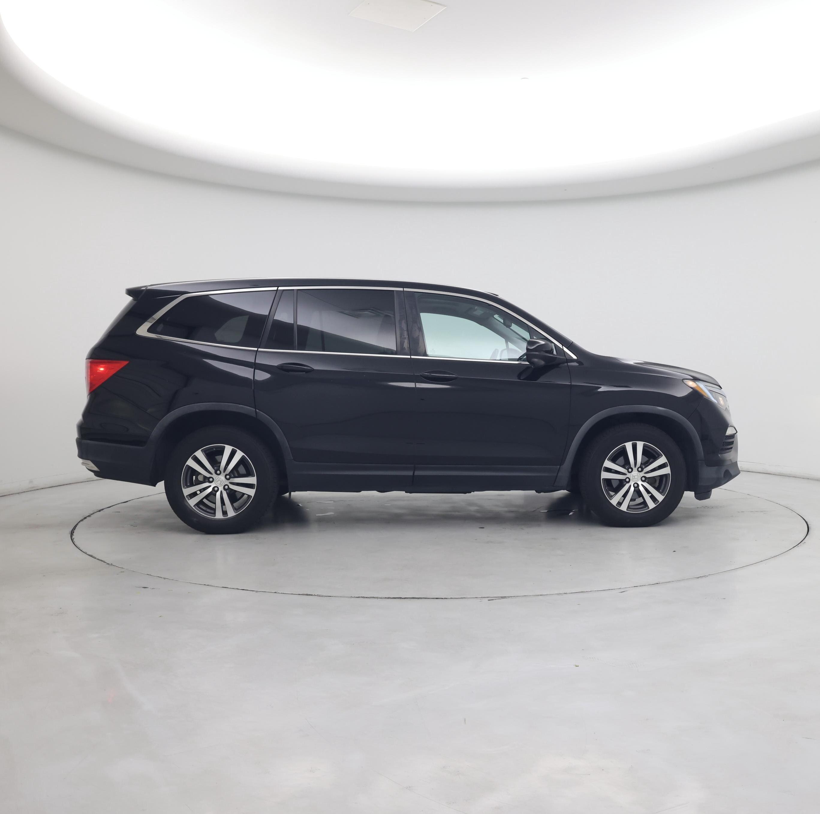 Thumbnail: 2016 Honda Pilot - 7