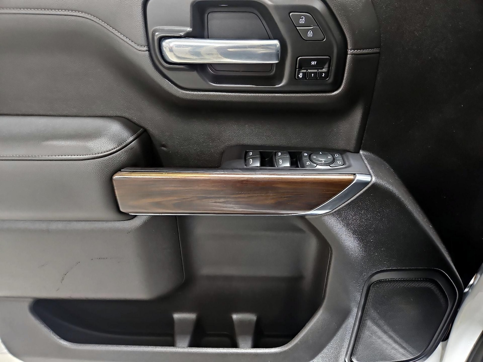 2020 GMC Sierra 1500 SLT - Photo 13