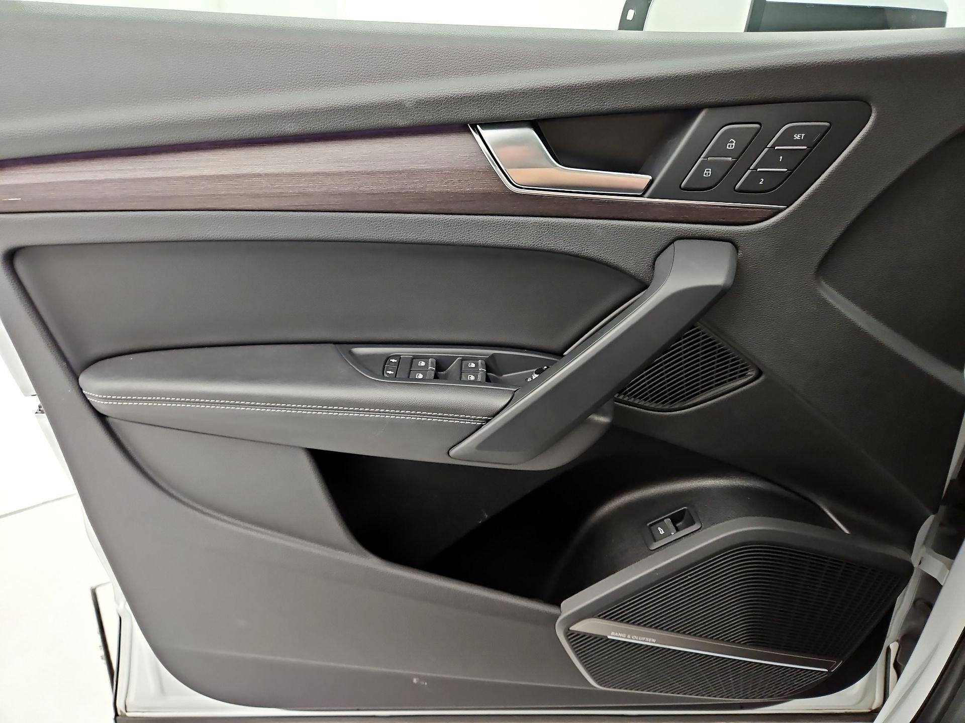 Thumbnail: 2021 Audi Q5 - 12