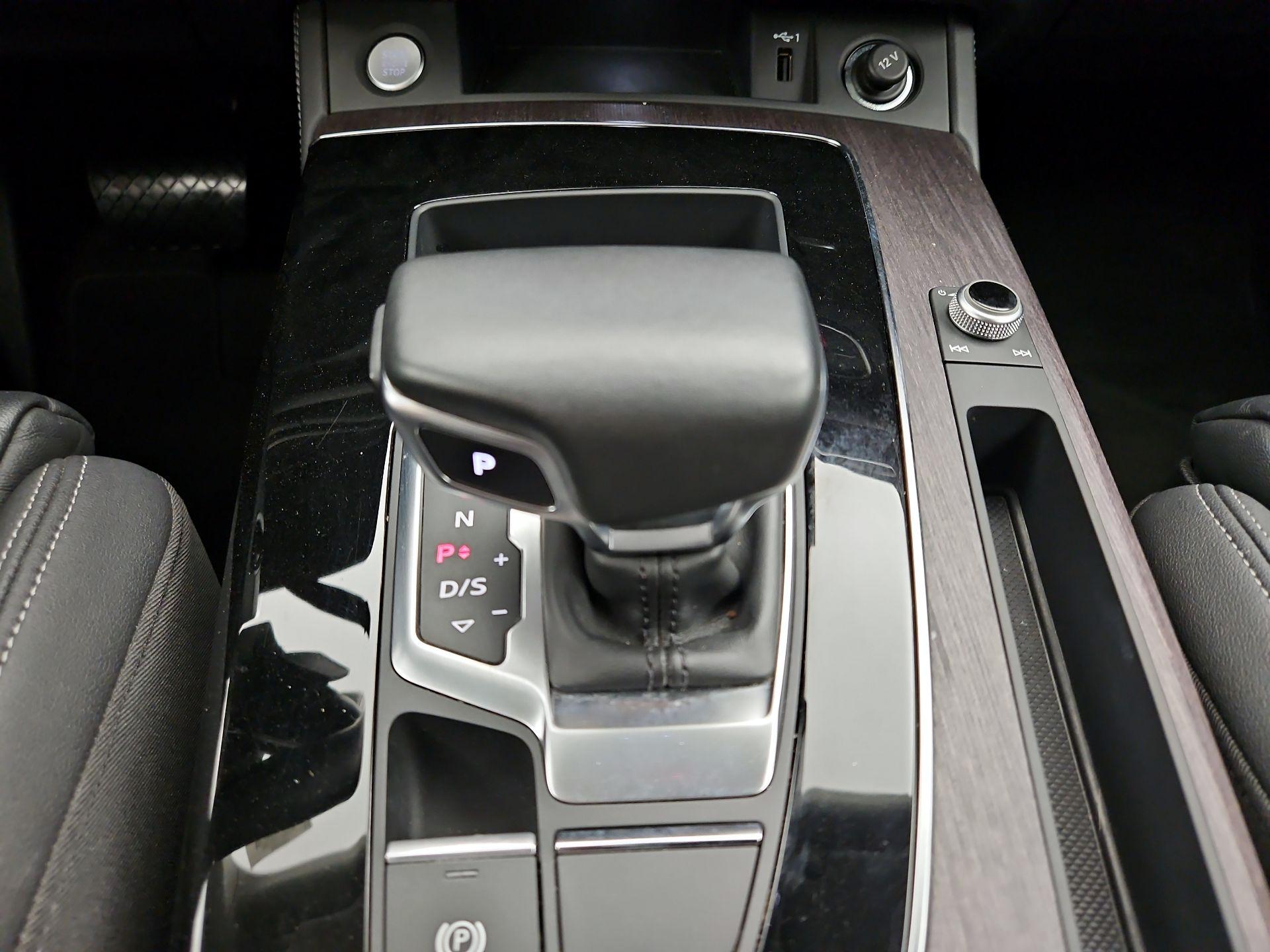 Thumbnail: 2021 Audi Q5 - 18