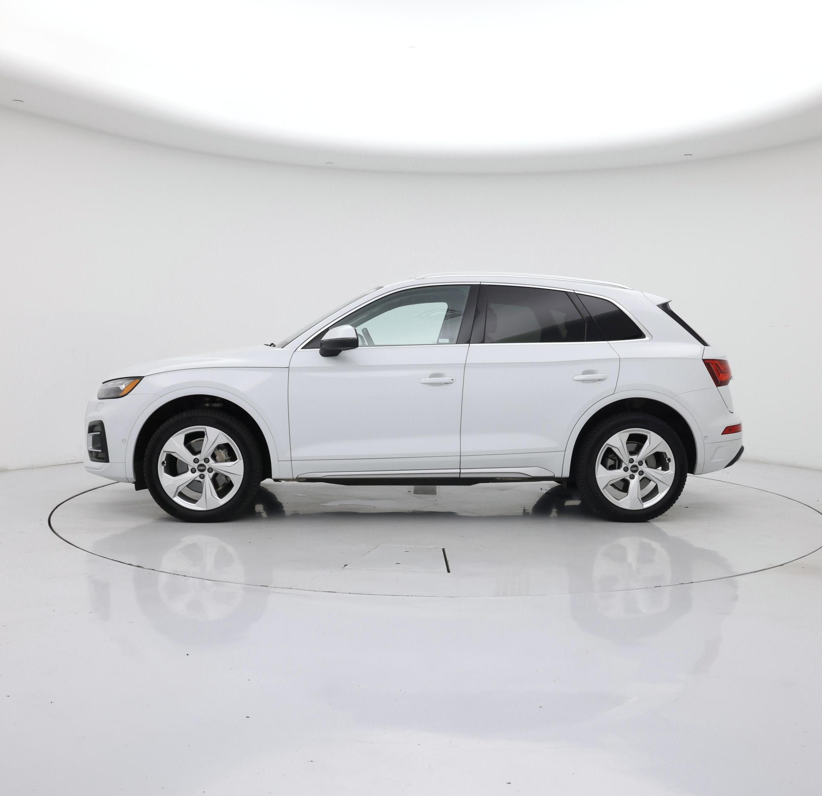 Thumbnail: 2021 Audi Q5 - 3