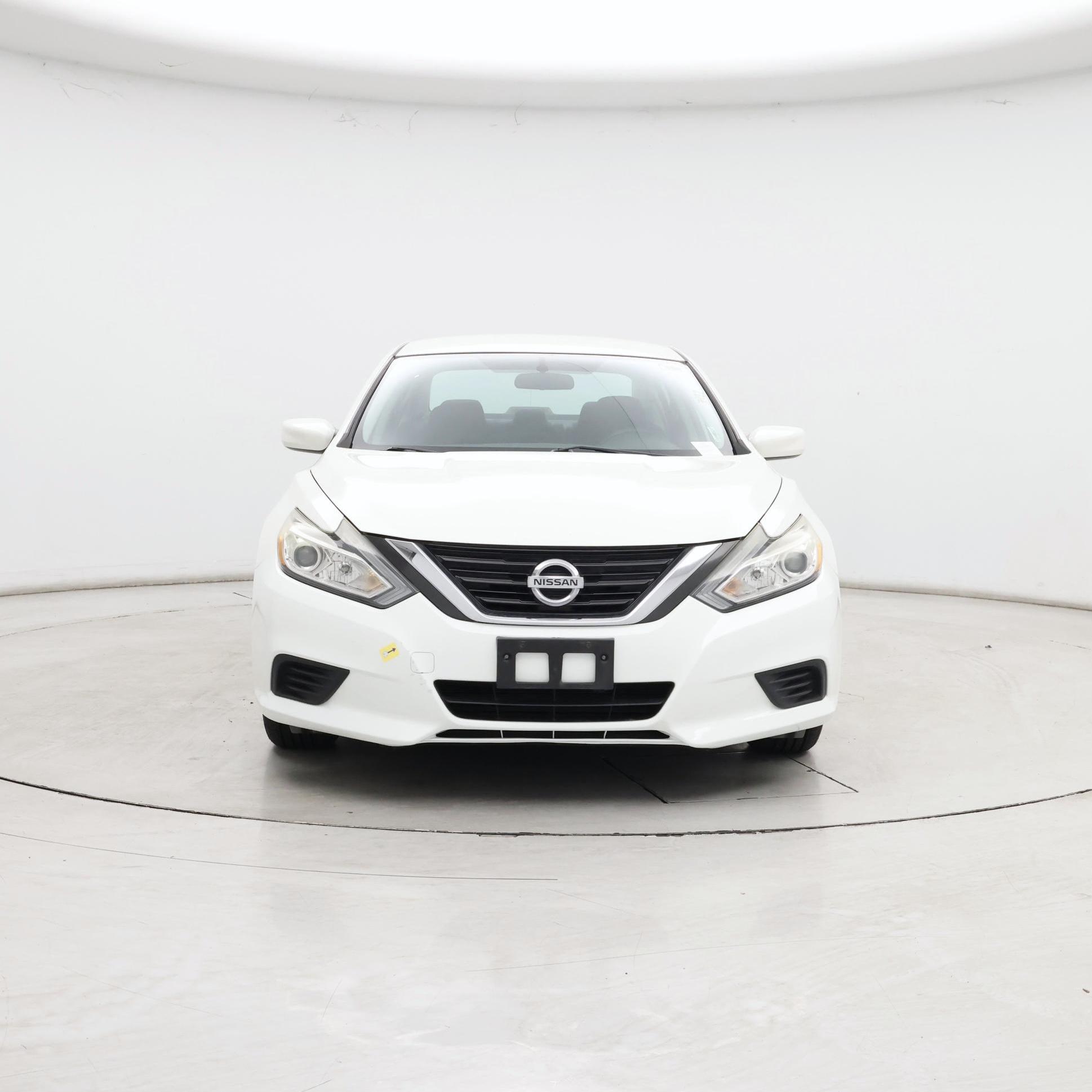 Thumbnail: 2016 Nissan Altima - 5