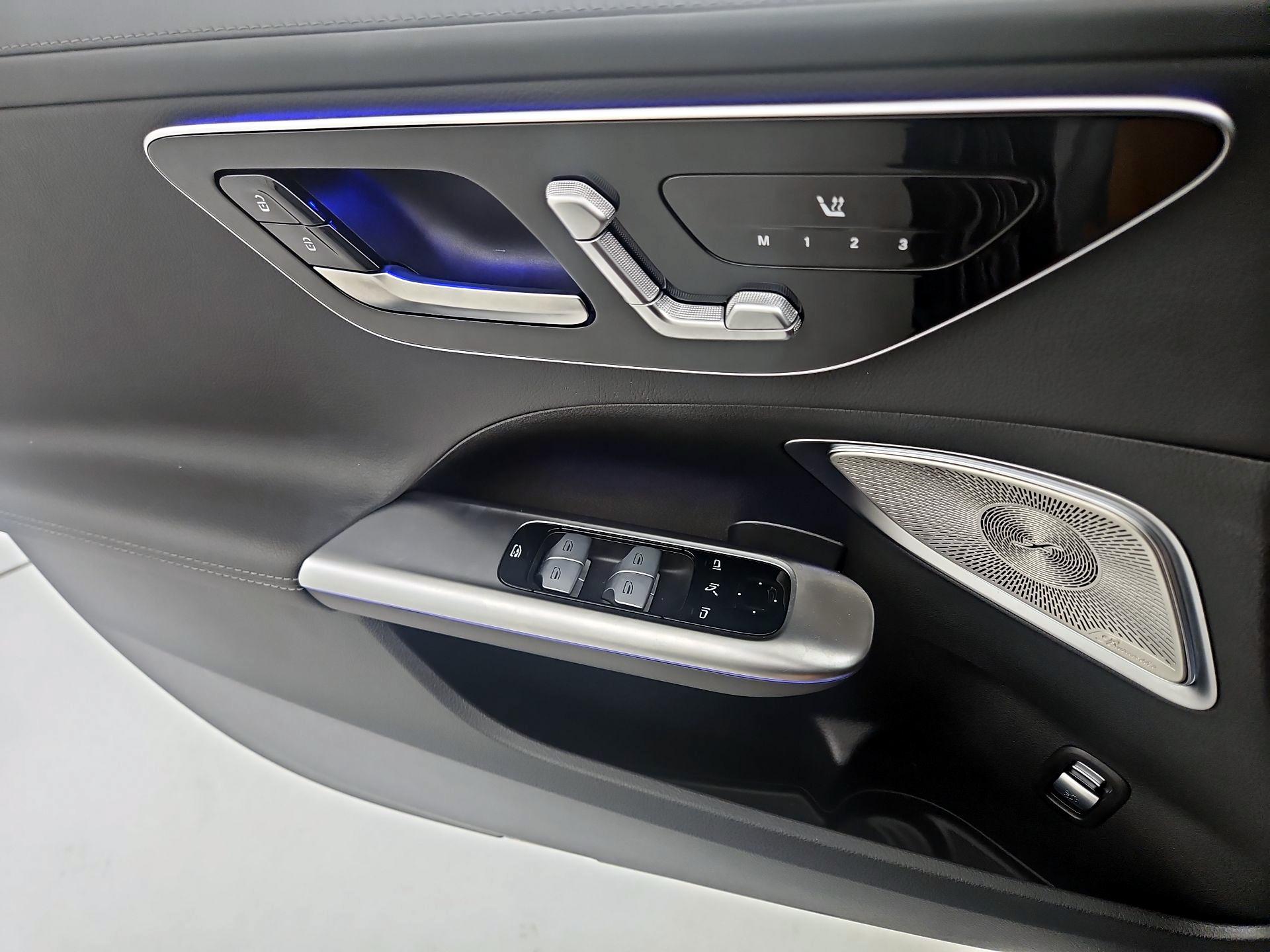 Thumbnail: 2025 Mercedes-Benz C-Class - 12
