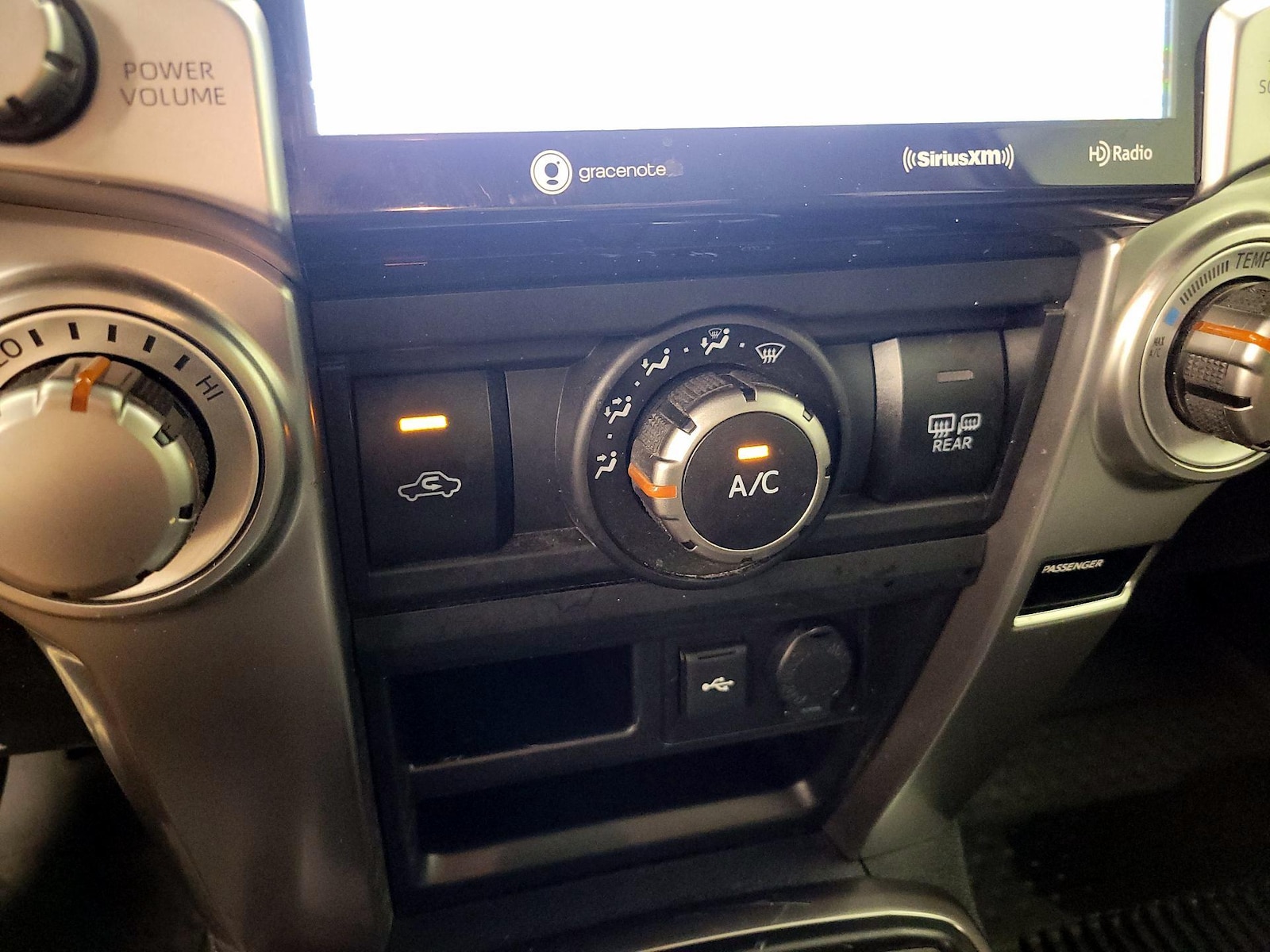 2023 Toyota 4Runner SR5 Premium - Photo 18