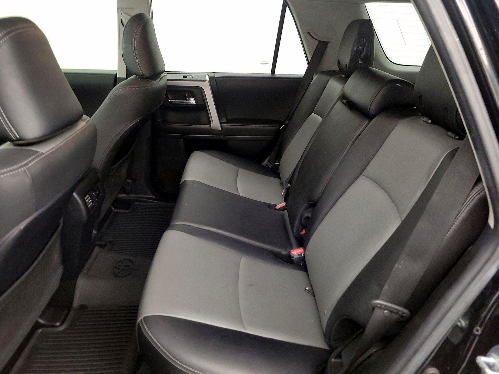 2023 Toyota 4Runner SR5 Premium - Photo 22