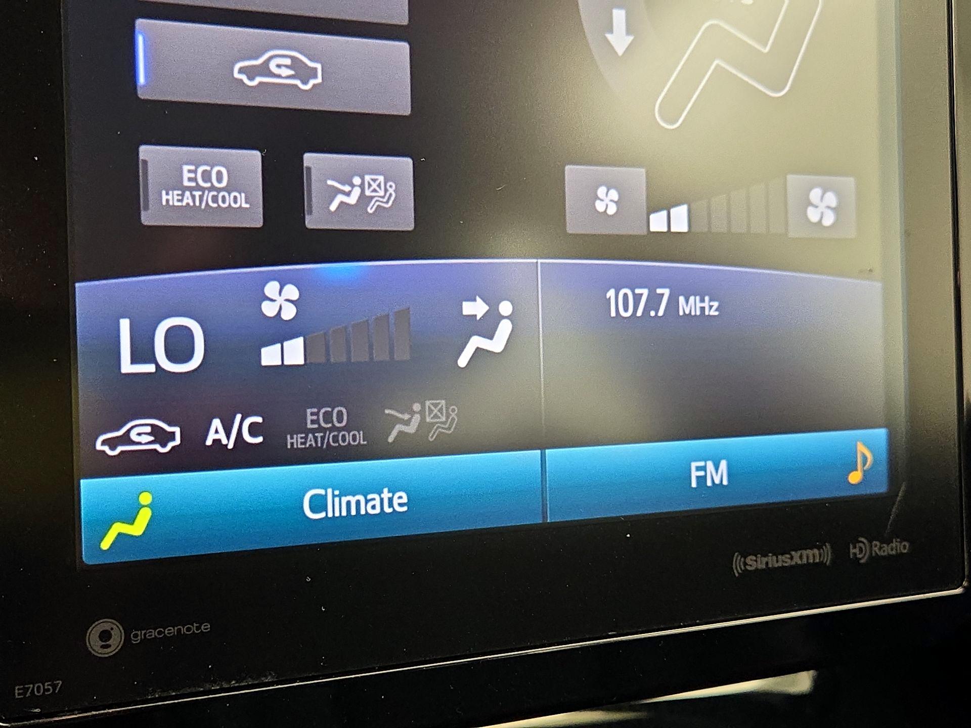 Thumbnail: 2020 Toyota Prius Prime - 17
