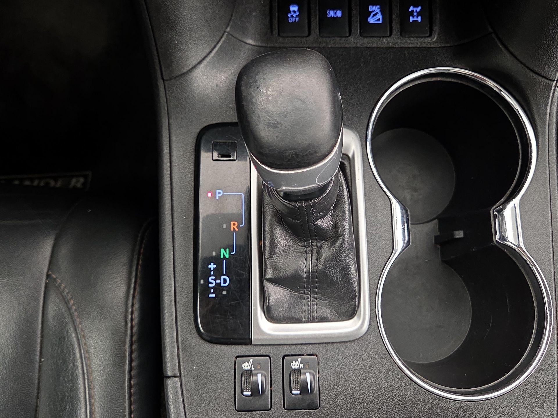 Thumbnail: 2018 Toyota Highlander - 18