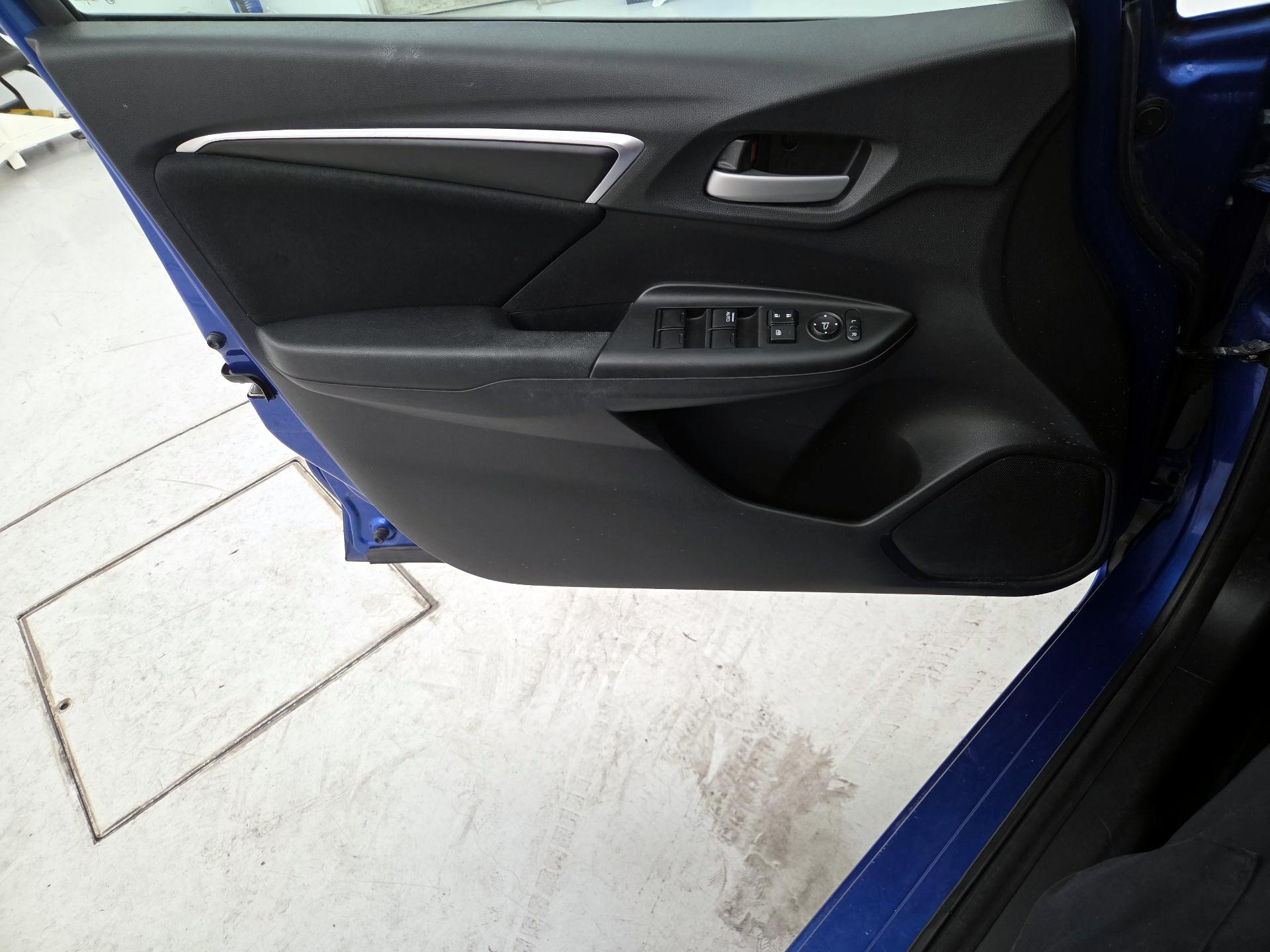 Thumbnail: 2015 Honda Fit - 12