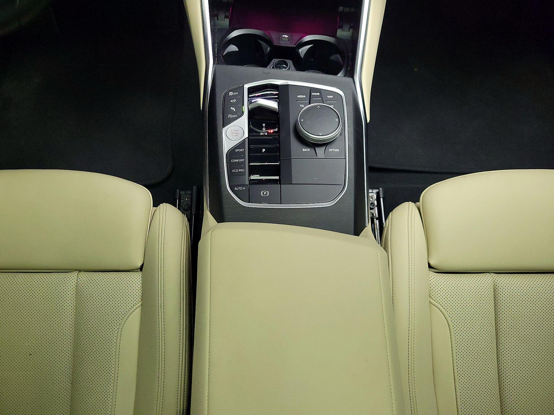 Thumbnail: 2024 BMW 3 Series - 18