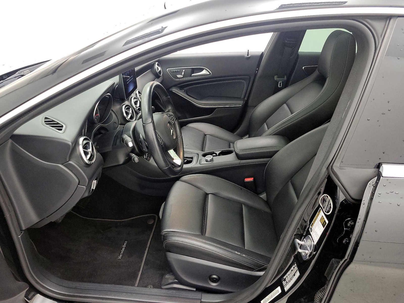 Power Seat(s) & Leather Seats
