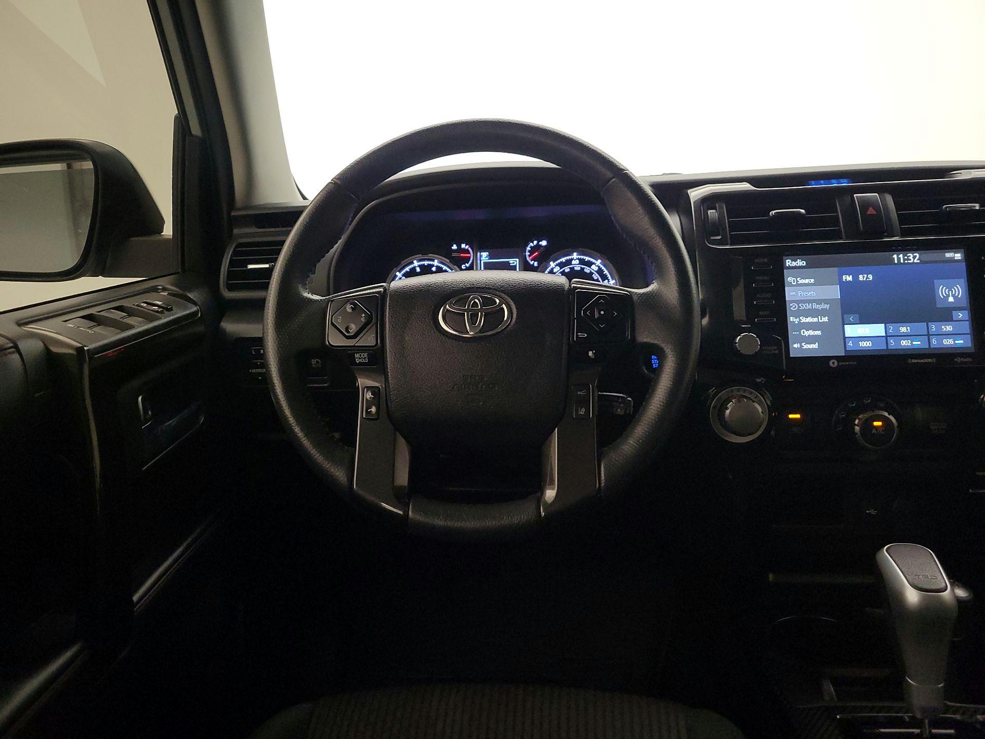 Thumbnail: 2022 Toyota 4Runner - 10
