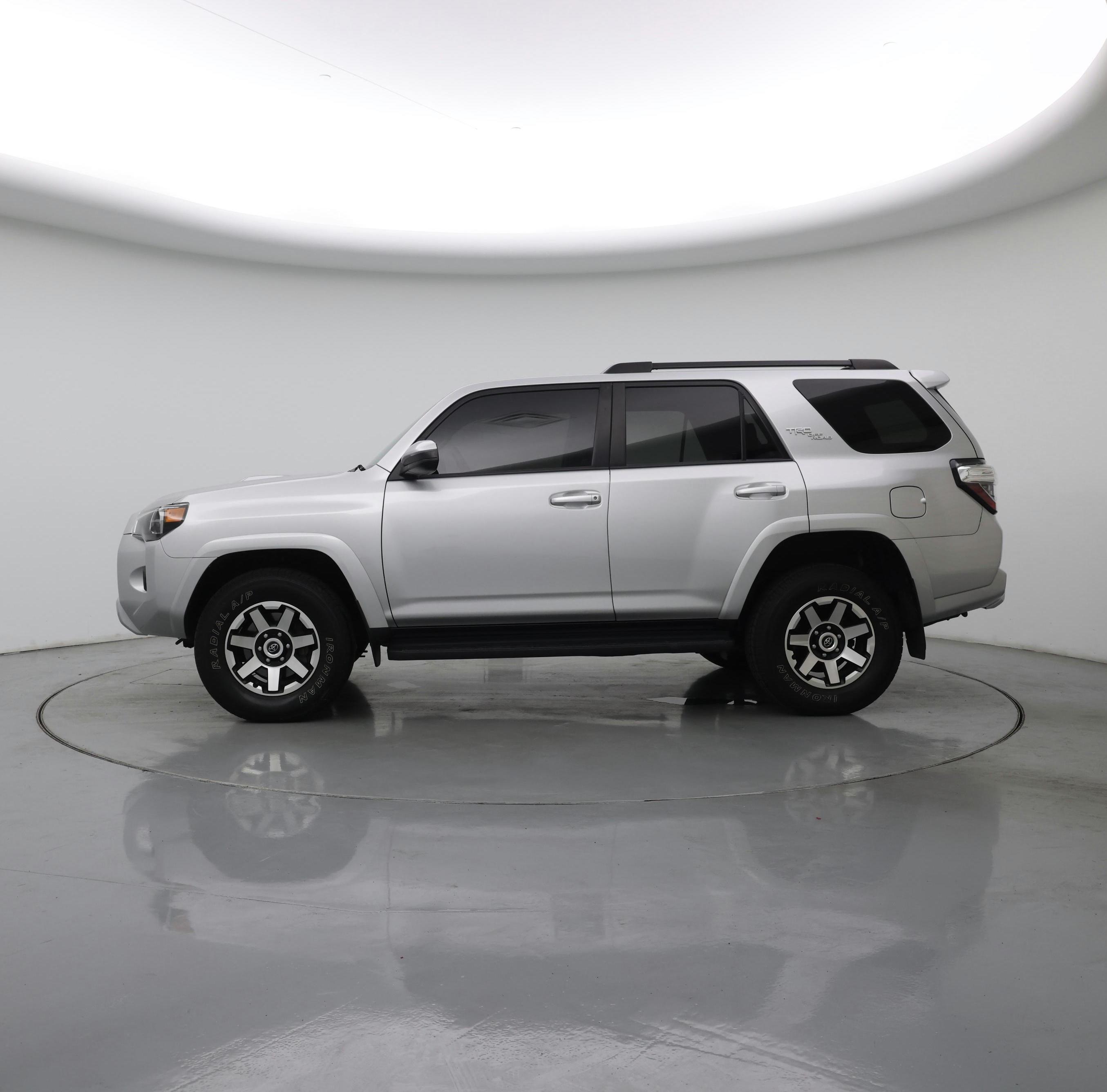 Thumbnail: 2022 Toyota 4Runner - 3