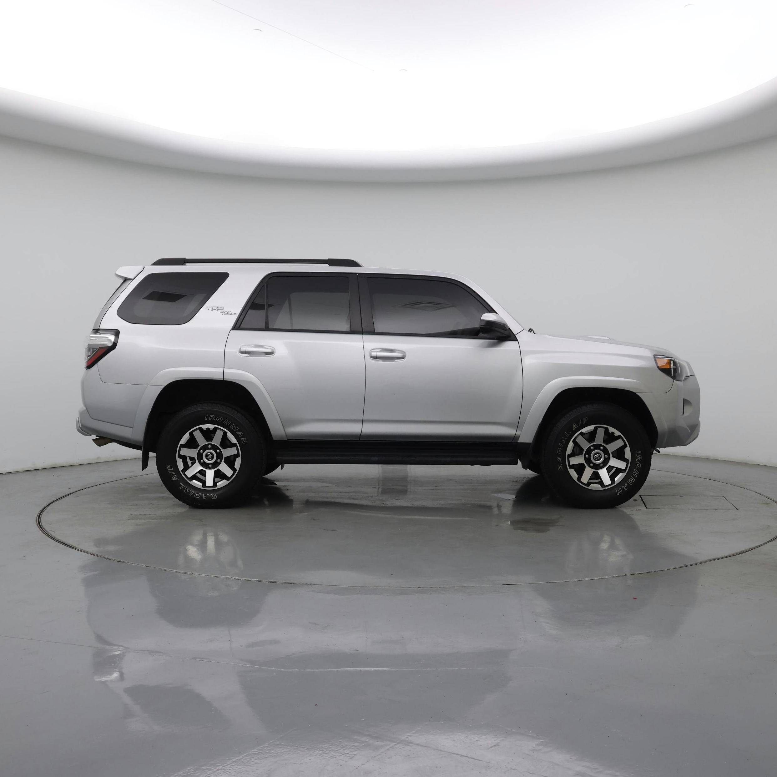 Thumbnail: 2022 Toyota 4Runner - 7