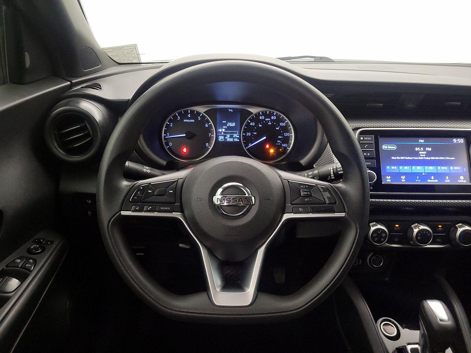 Thumbnail: 2020 Nissan Kicks - 10