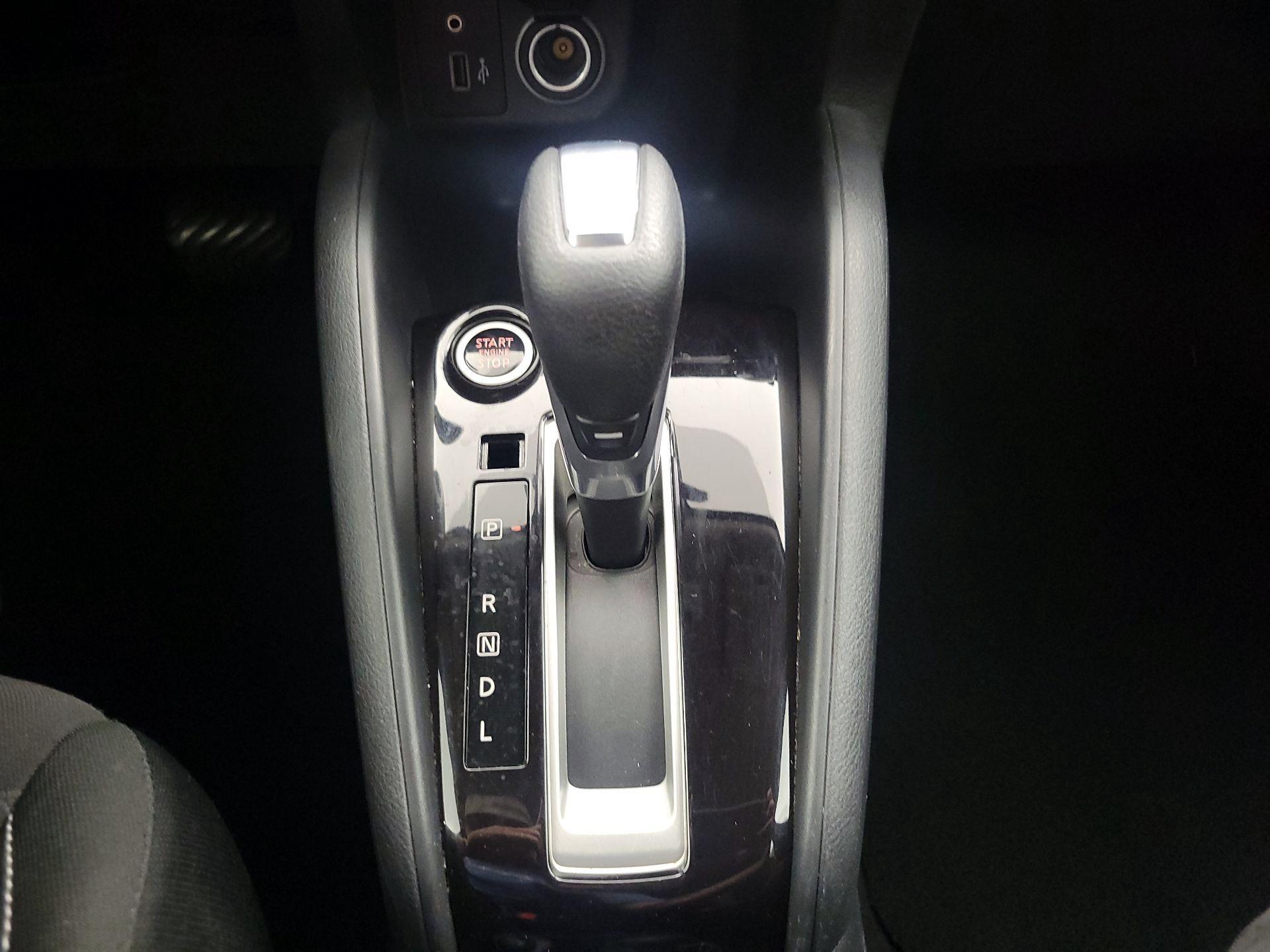 Thumbnail: 2020 Nissan Kicks - 17