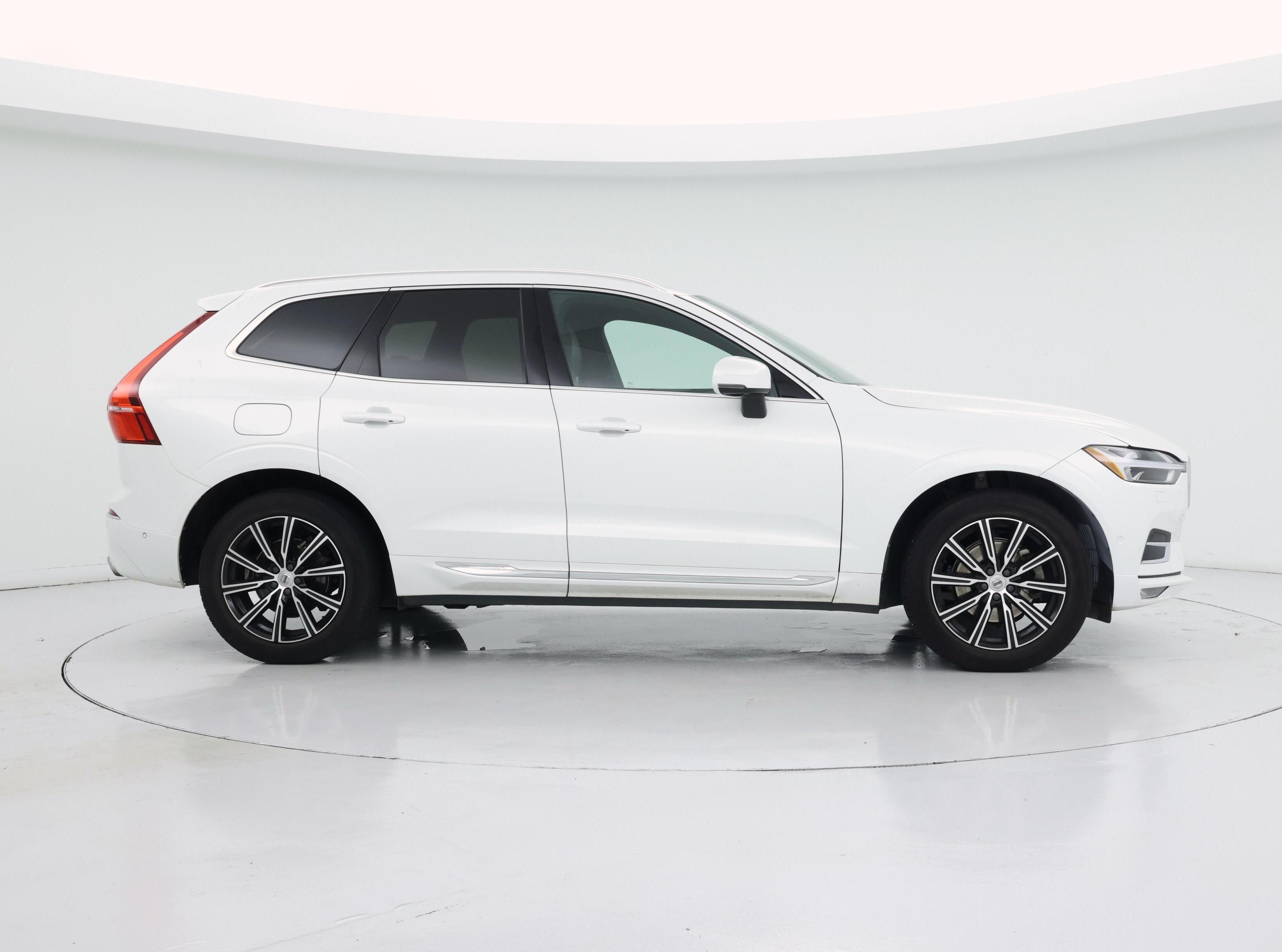 Thumbnail: 2018 Volvo XC60 - 7