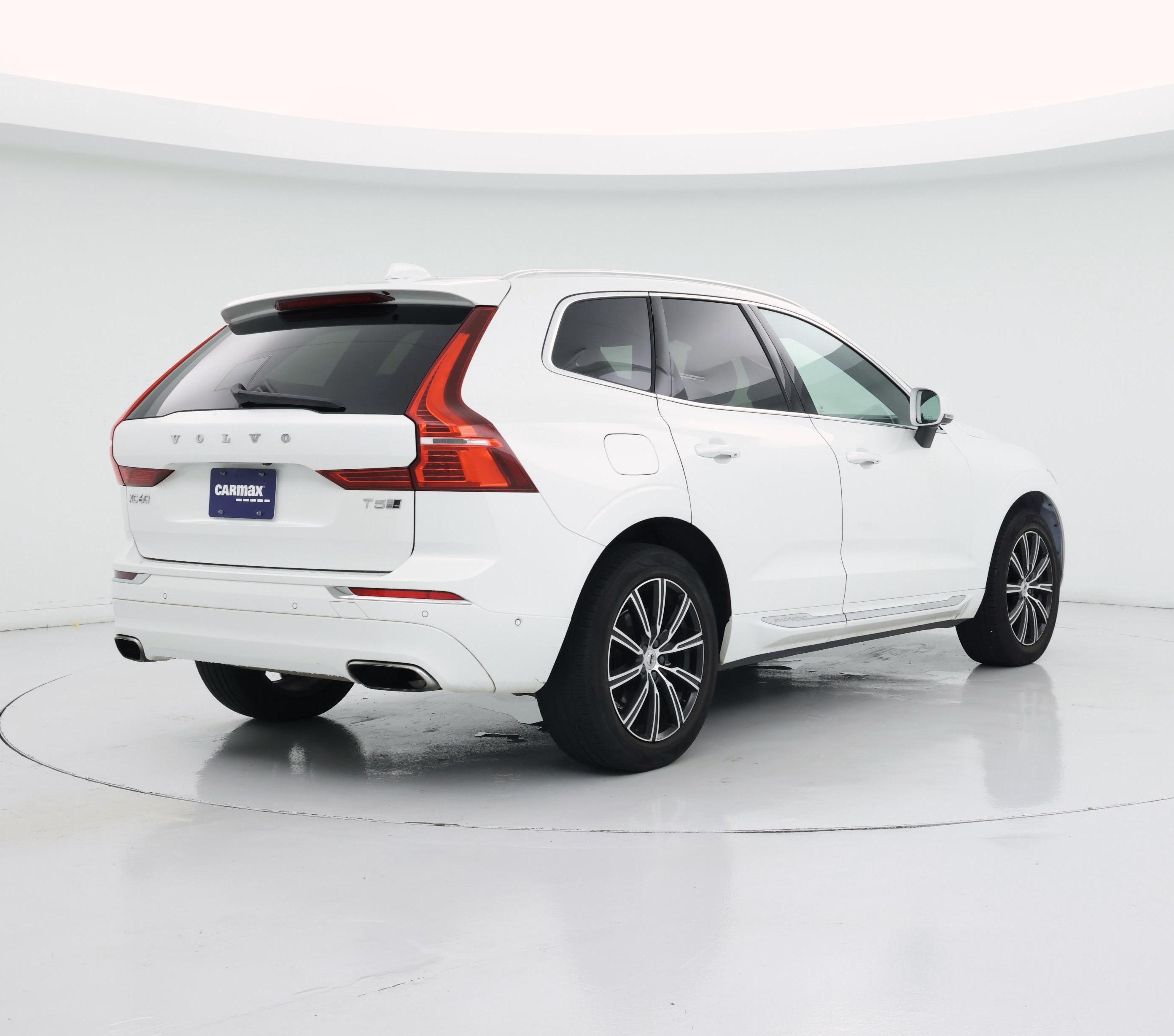 Thumbnail: 2018 Volvo XC60 - 8
