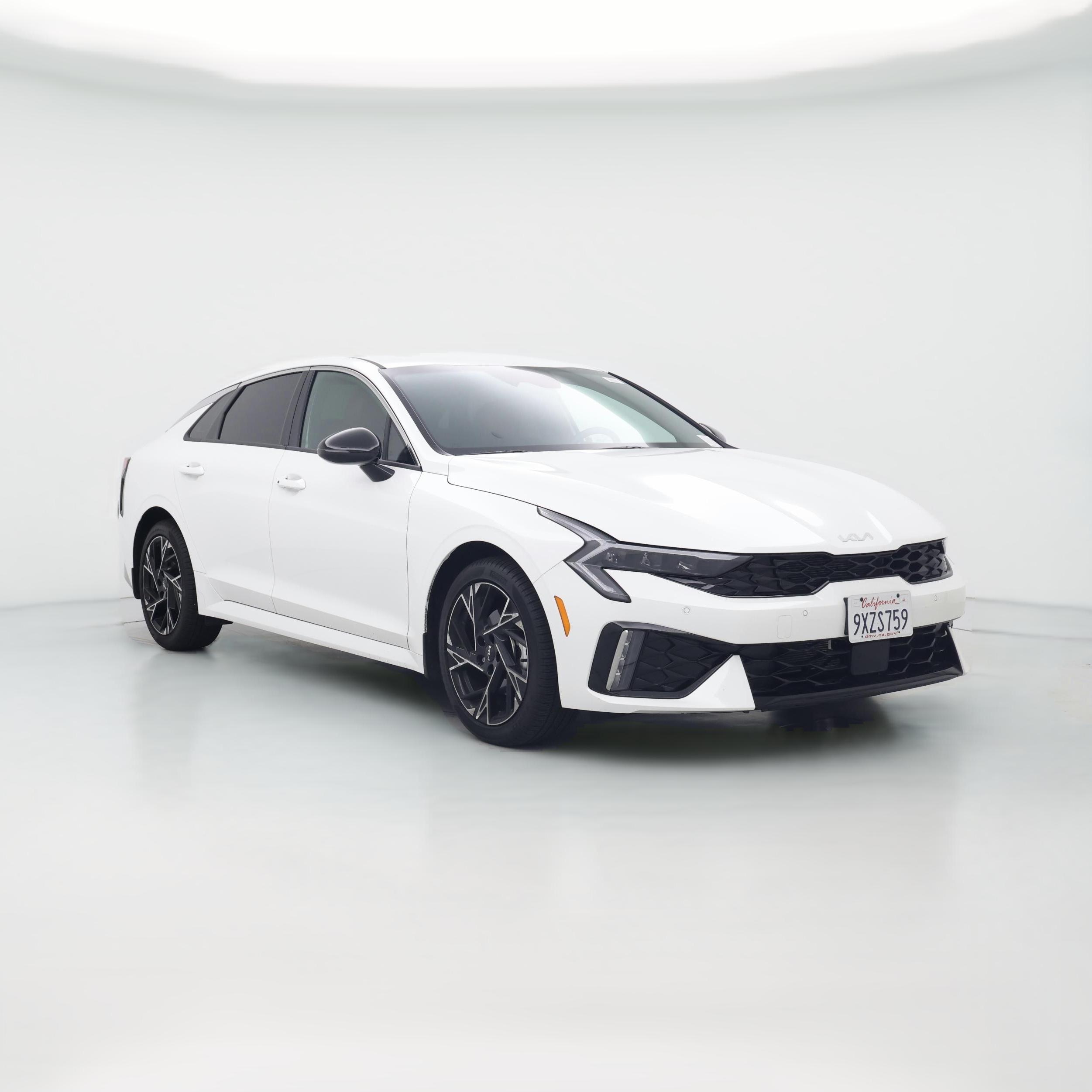Thumbnail: 2026 Kia K5 - 1