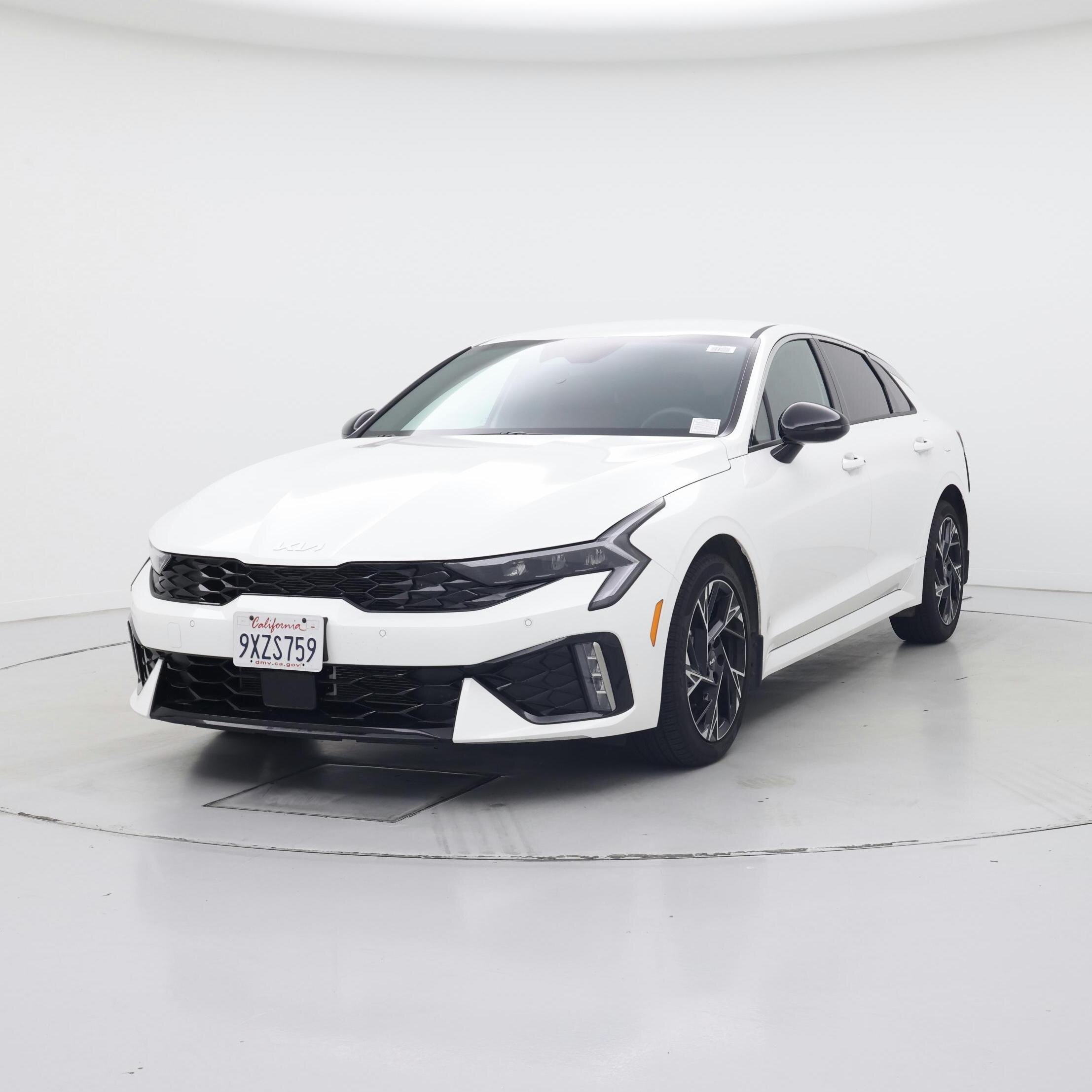 Thumbnail: 2026 Kia K5 - 4