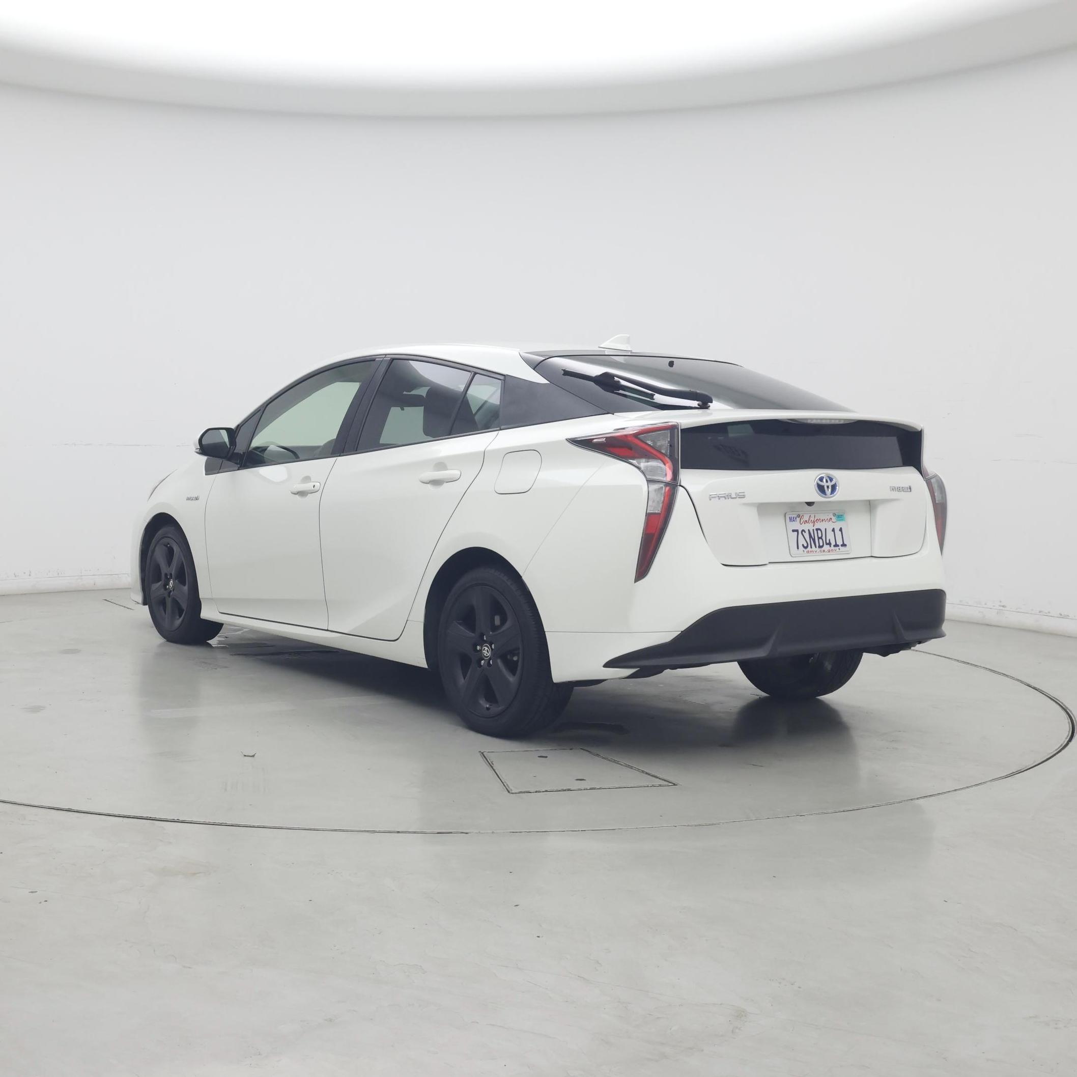 Thumbnail: 2016 Toyota Prius - 2