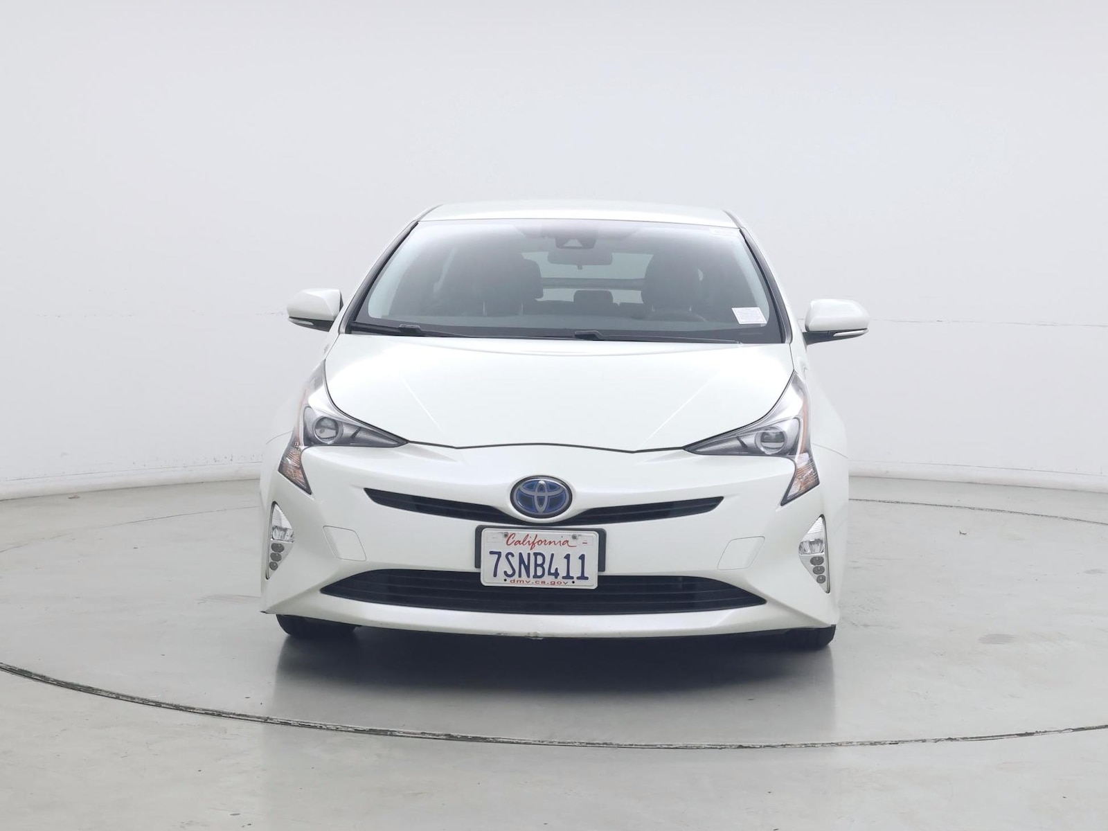2016 Toyota Prius Three - Photo 6