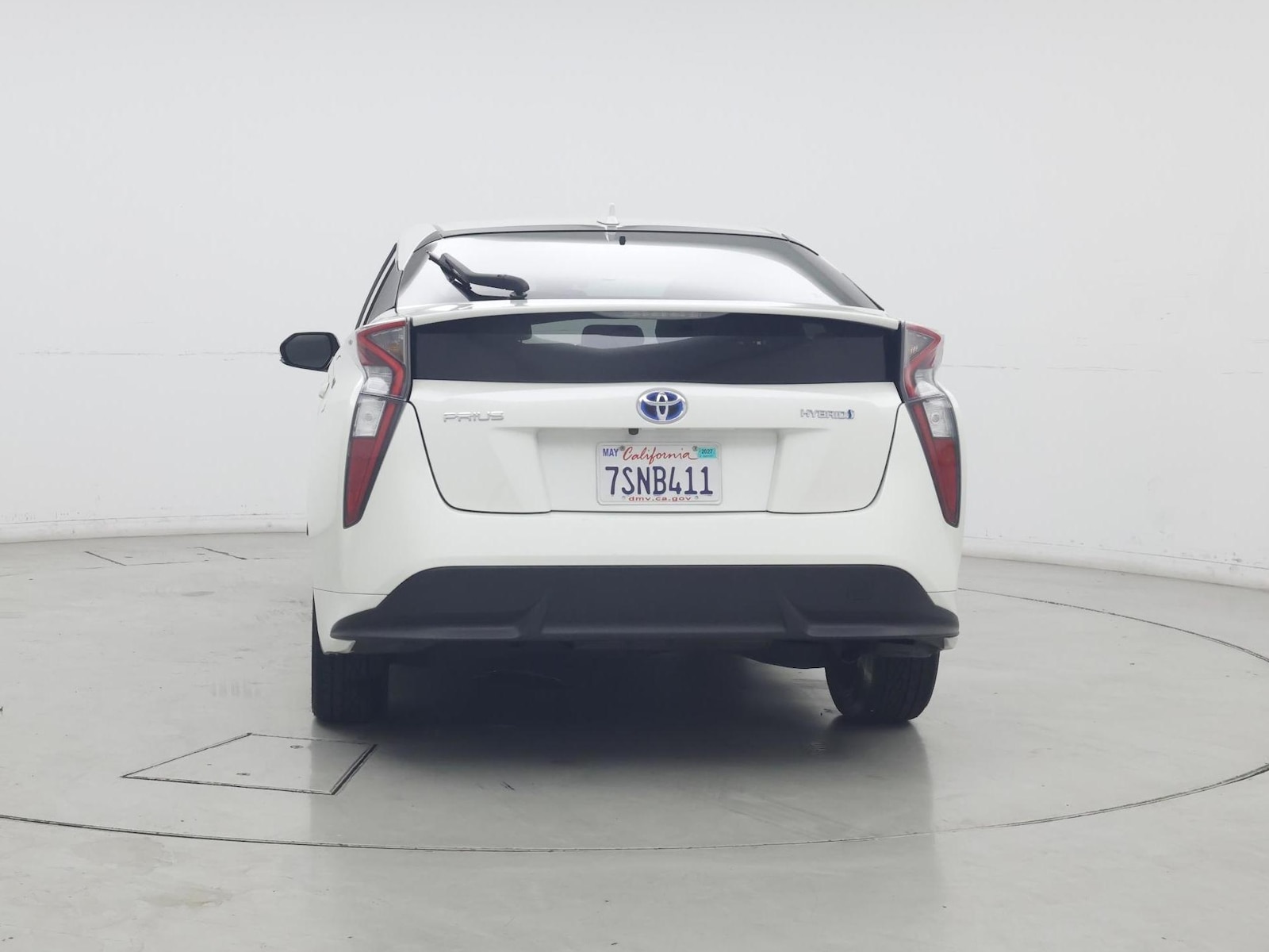 2016 Toyota Prius Three - Photo 7