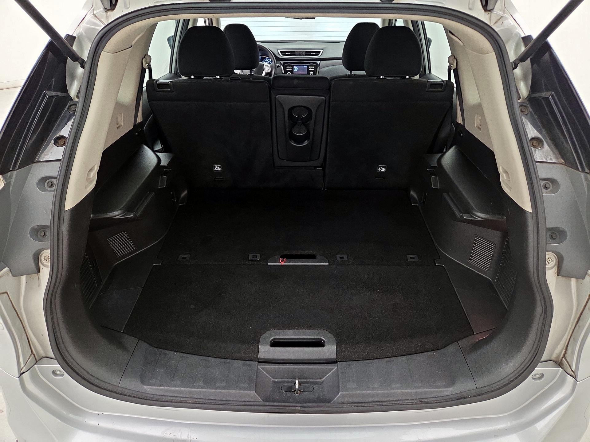 Thumbnail: 2014 Nissan Rogue - 20