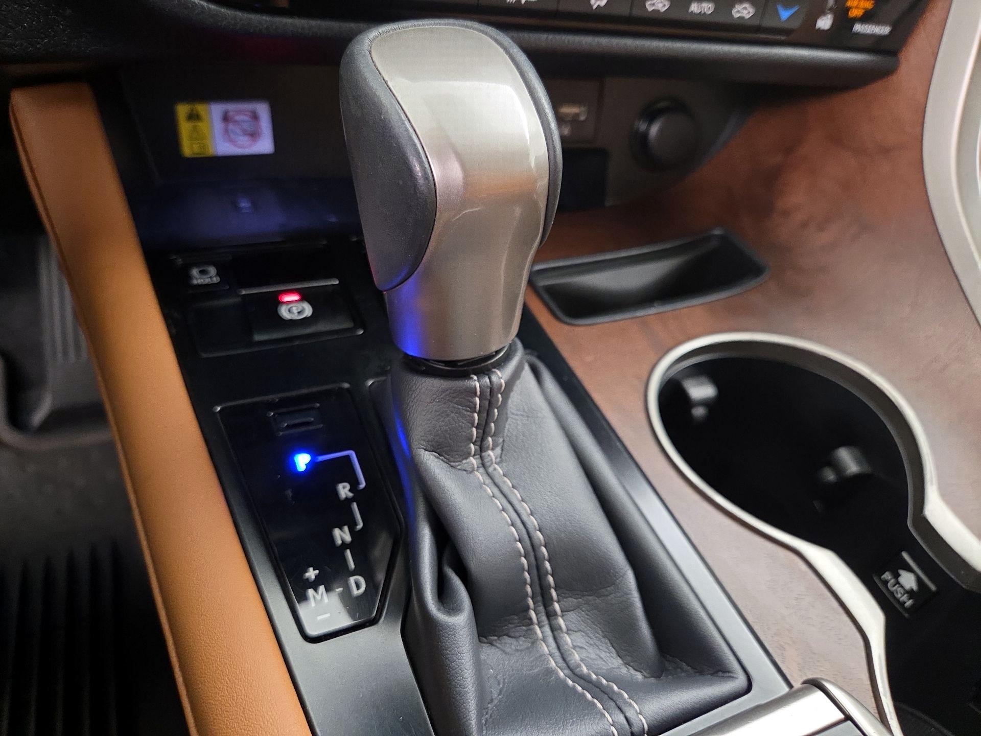 Thumbnail: 2021 Lexus RX - 18