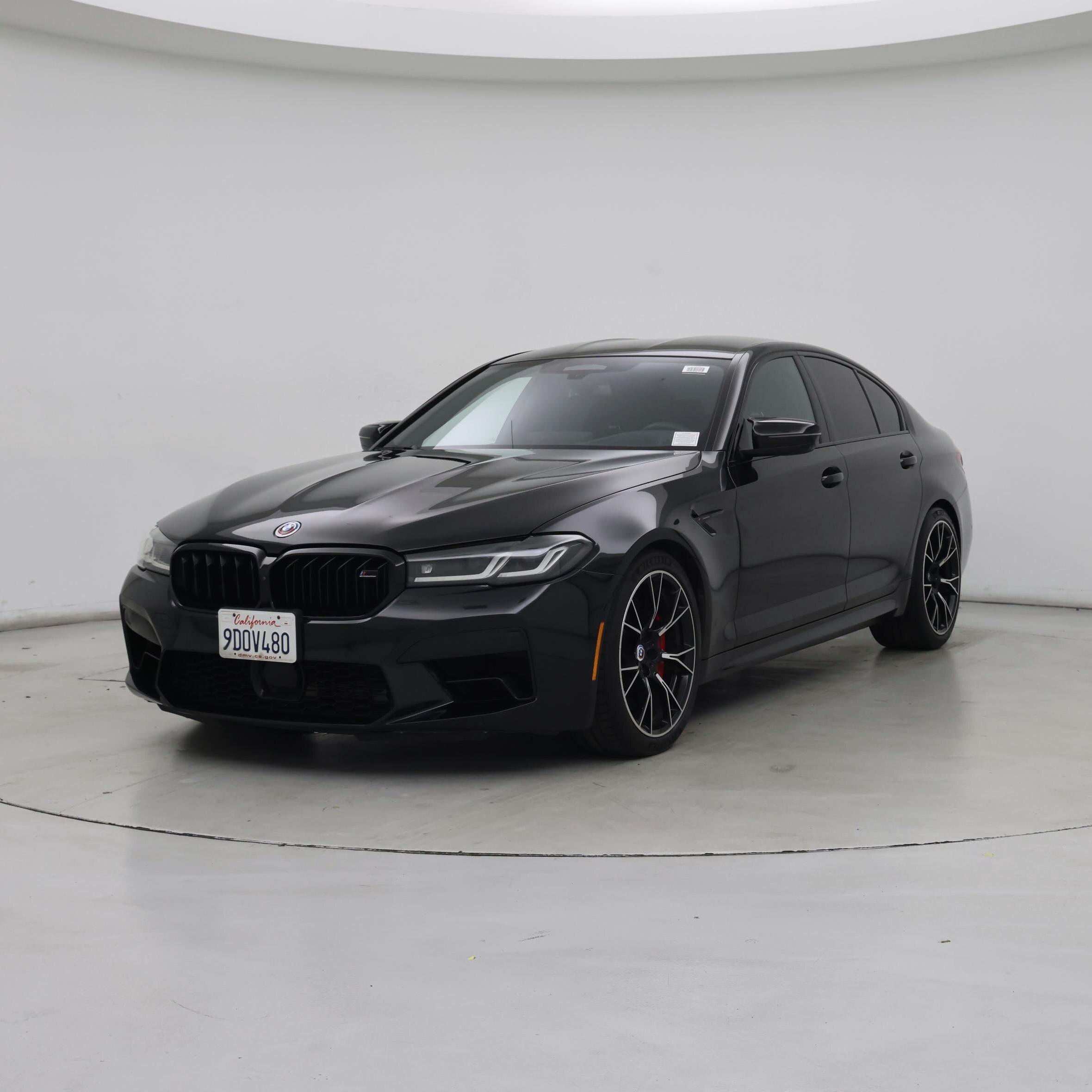 Thumbnail: 2023 BMW M5 - 4