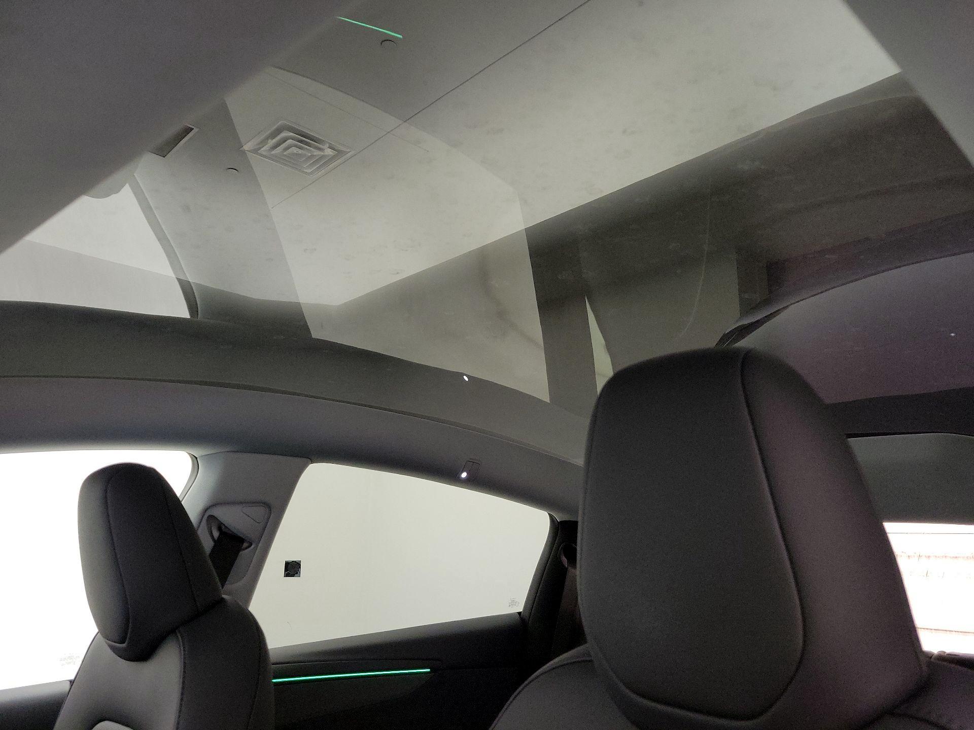 Thumbnail: 2026 Tesla Model Y - 18