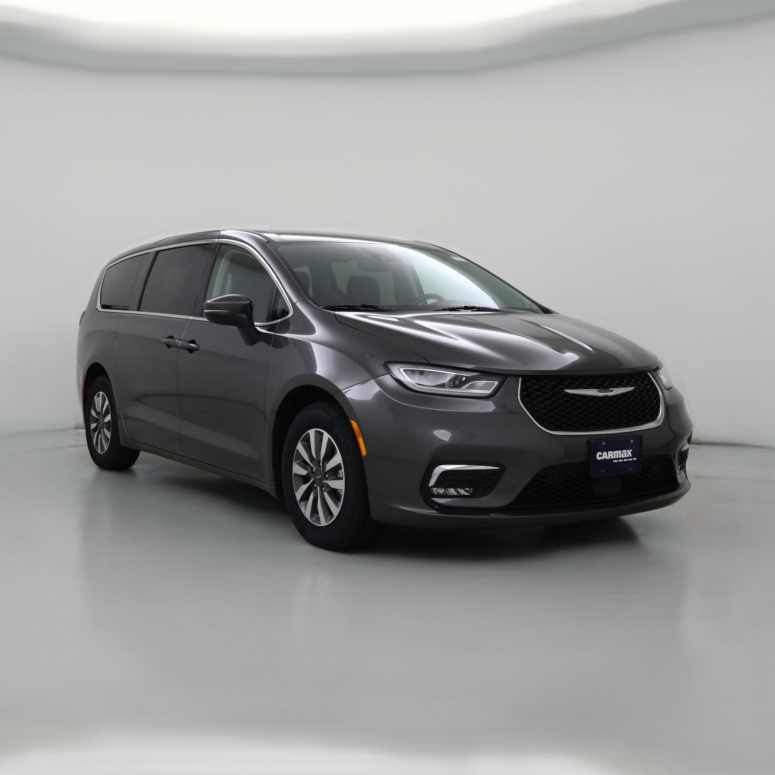 Thumbnail: 2023 Chrysler Pacifica - 1