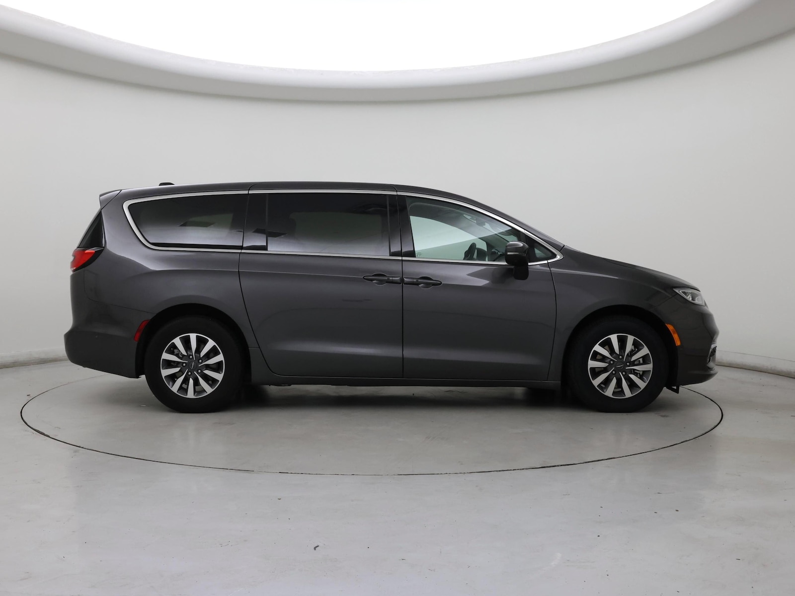 2023 Chrysler Pacifica Hybrid Touring L - Photo 8