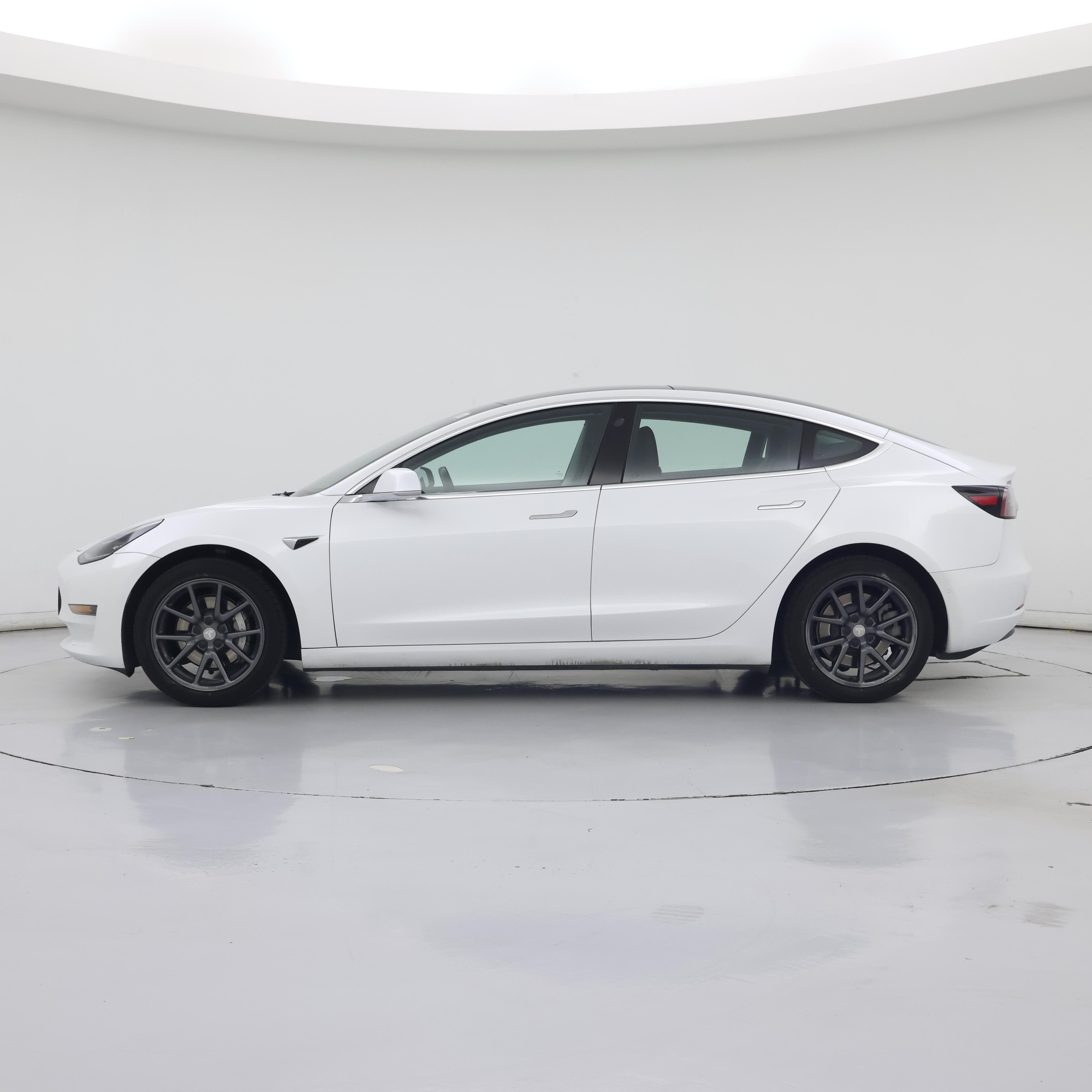 Thumbnail: 2019 Tesla Model 3 - 3