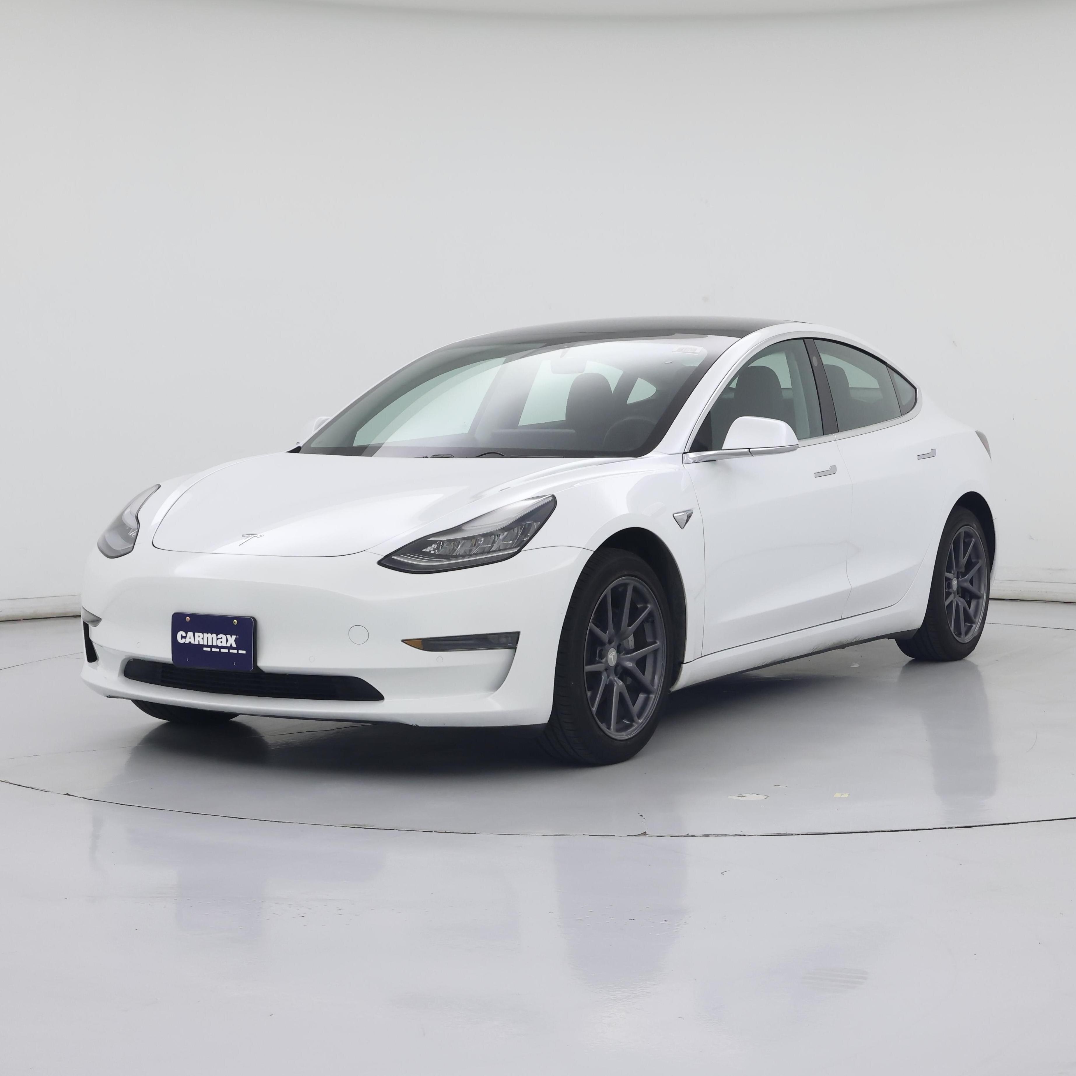 Thumbnail: 2019 Tesla Model 3 - 4