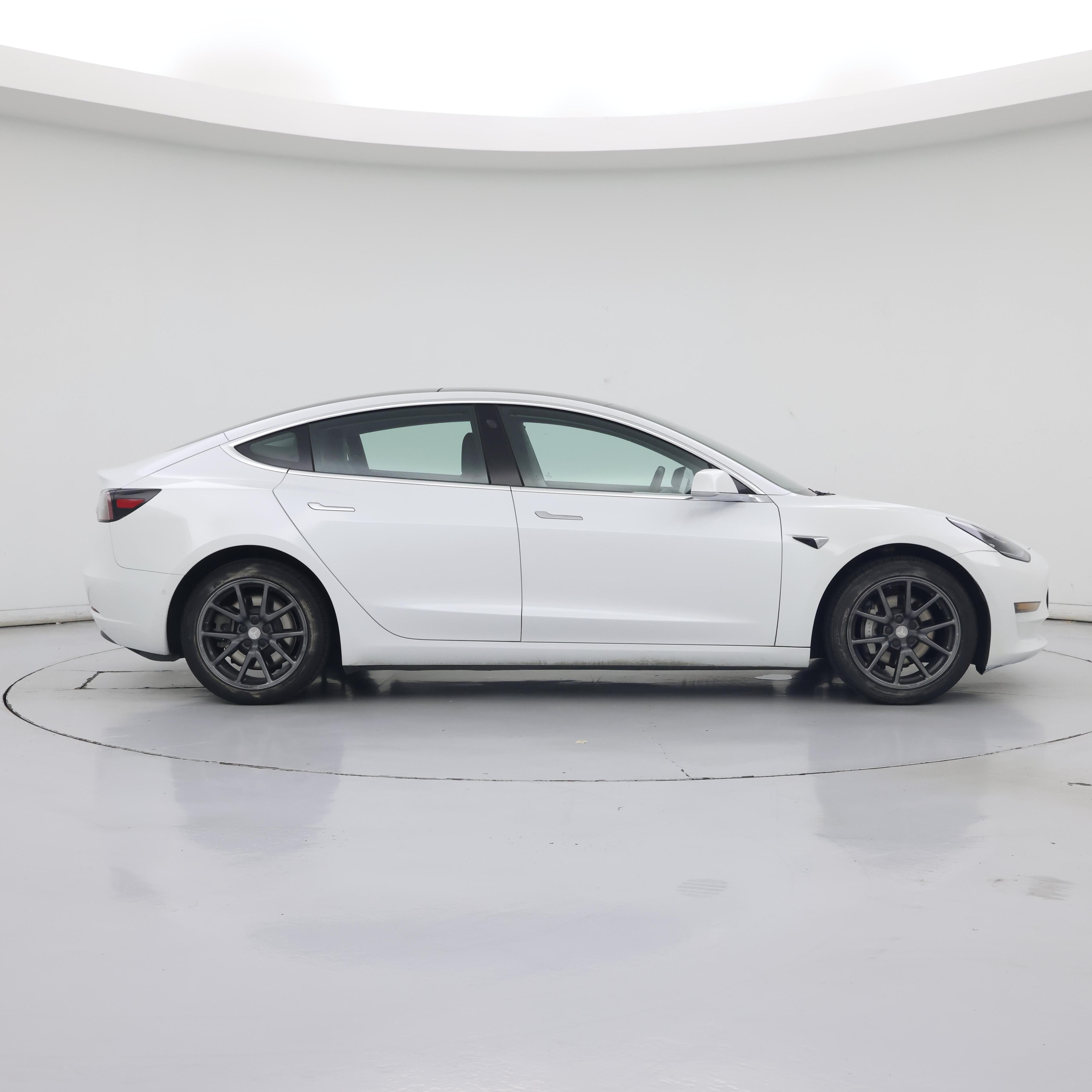 Thumbnail: 2019 Tesla Model 3 - 7