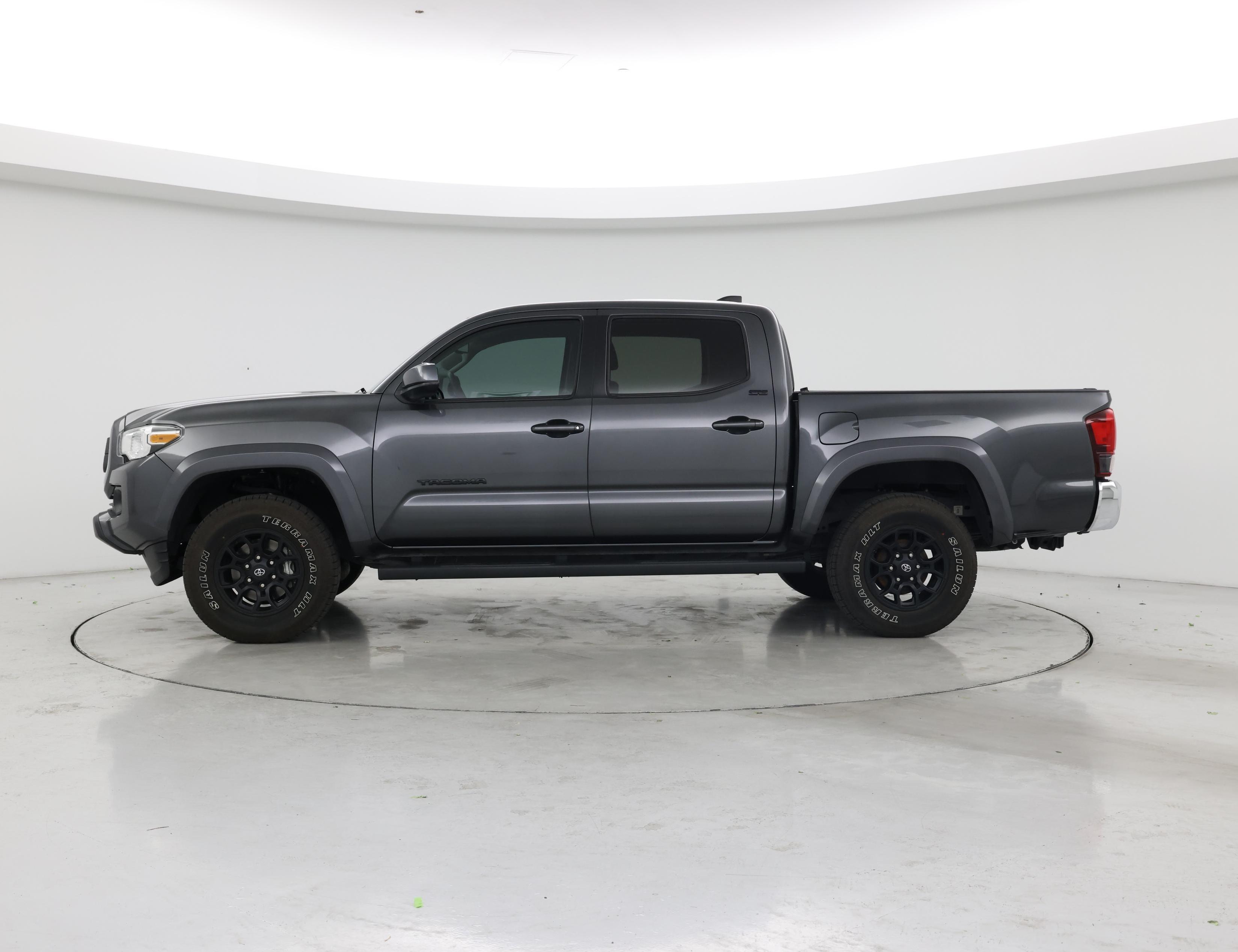 Thumbnail: 2020 Toyota Tacoma - 3